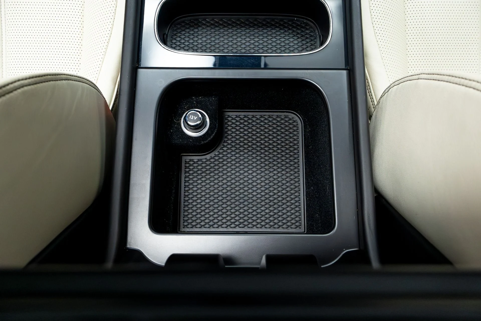 mph036_1530618662_Used_2021_Bentley_Bentayga_V8_First_Edition_1774291657_fed3d6d002