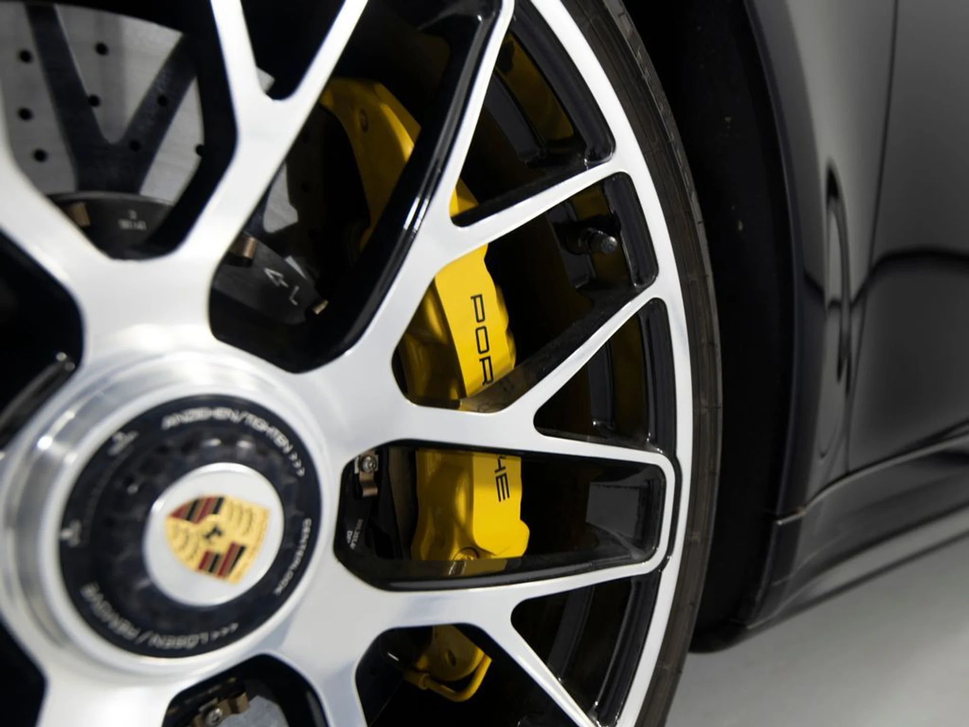 mph036_1539820001_a28567213dfb8933a2dc1bb272a52167x_3208240bcf