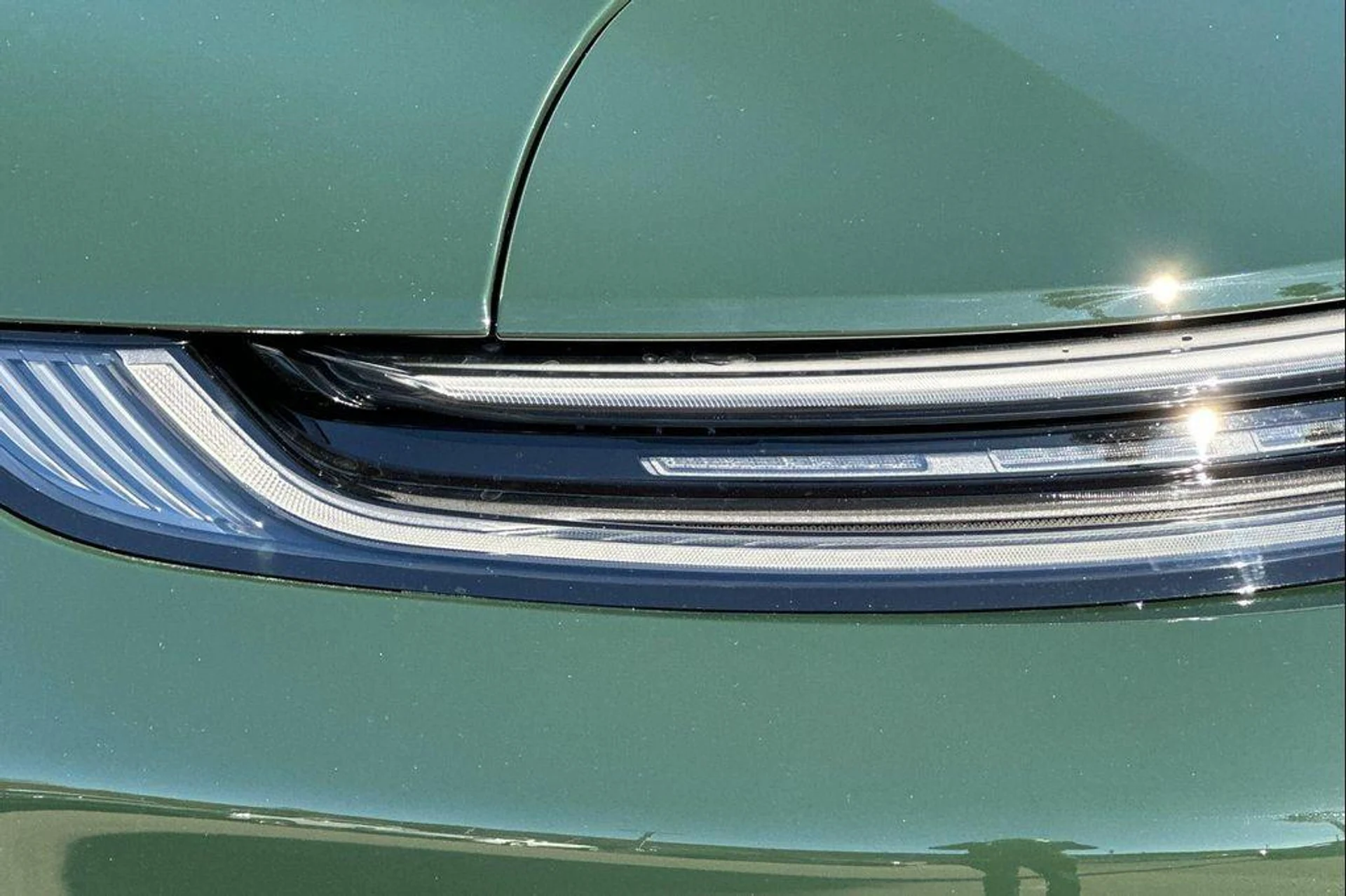 mph036_1541429416_pg_F1d3ur_OR_8_K_Xpw_E4v_ZJ_De5647_E_73f39e691f