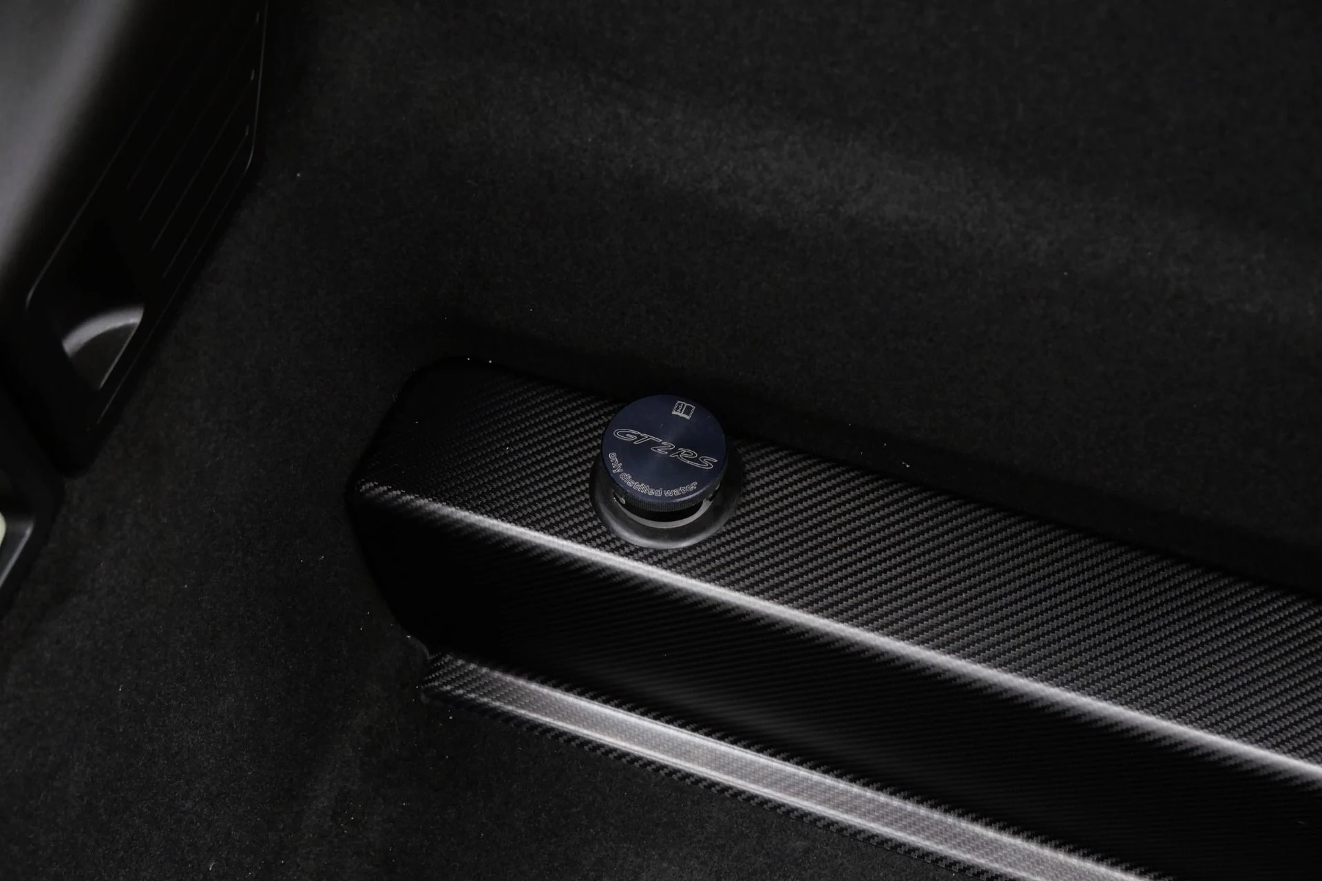 mph036_1545717477_Used_2018_Porsche_911_GT_2_RS_Weissach_Package_Front_Axle_Lift_1770139767_a6c6765878