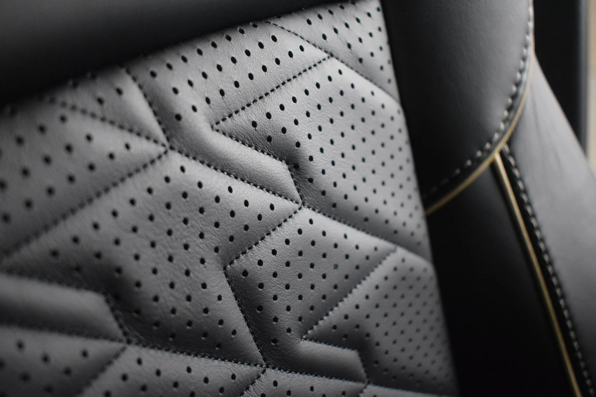 mph036_1549000897_8e84c11dfe2201f4d6244ad6932f1faax_2126feeb2f