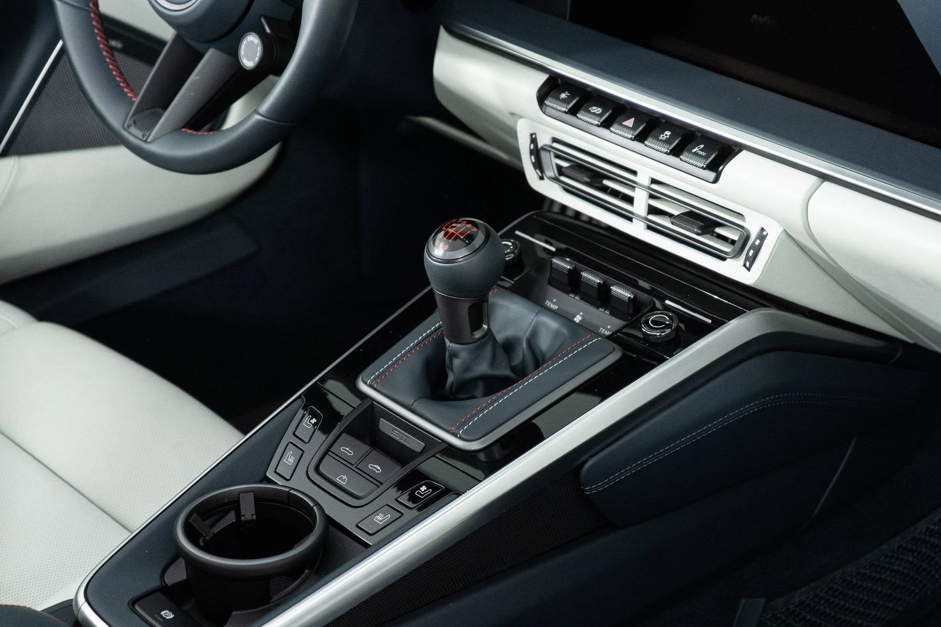 mph036_1554321616_1dbc6f7d1b774ee09a699eccf98d8523_e28cc162e2