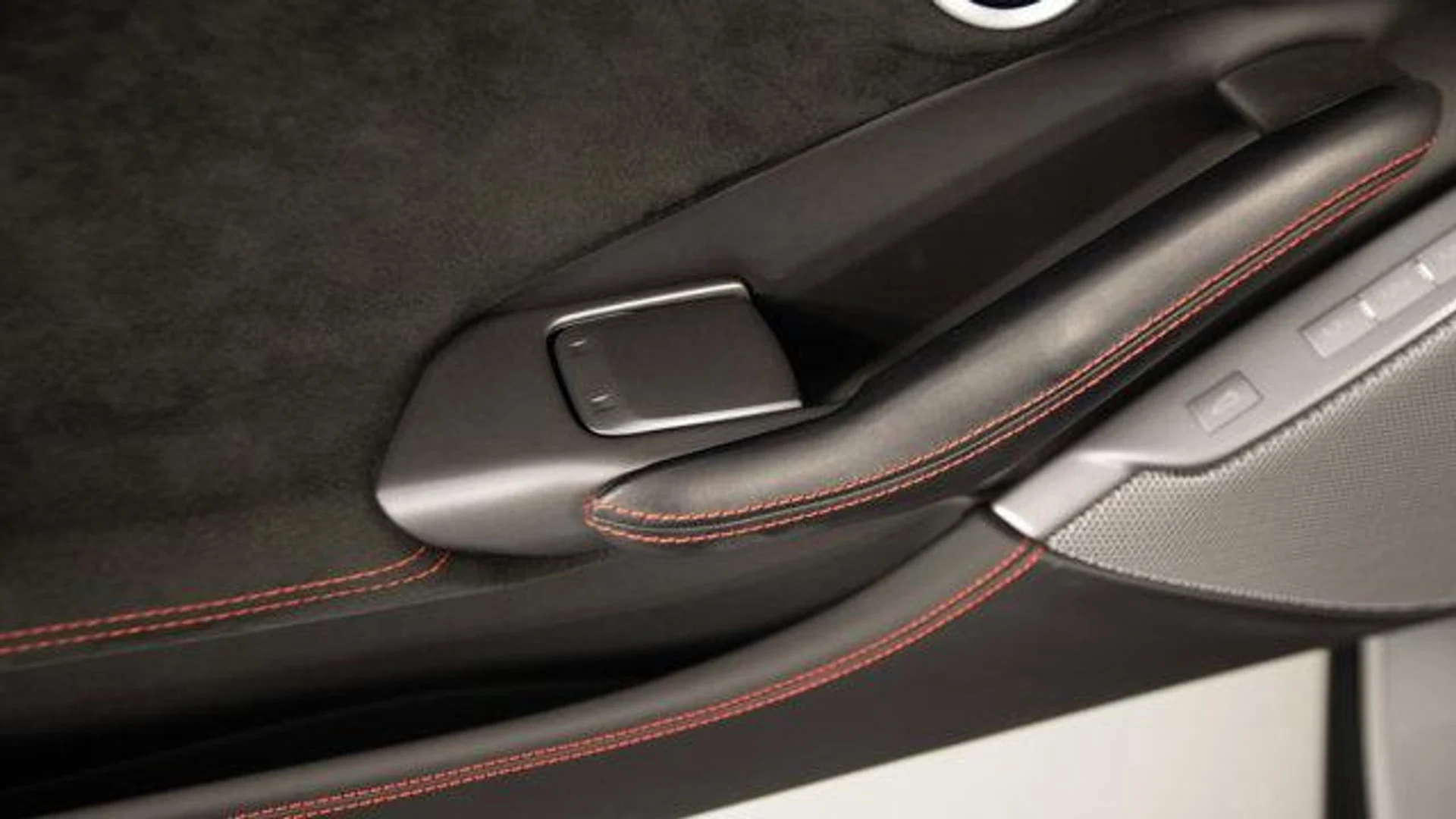 mph036_1575052735_5_ZJDVUBGR_Mp9_W8y_Re_RS_Tws_Qs_W_Ig_1a64c971ec