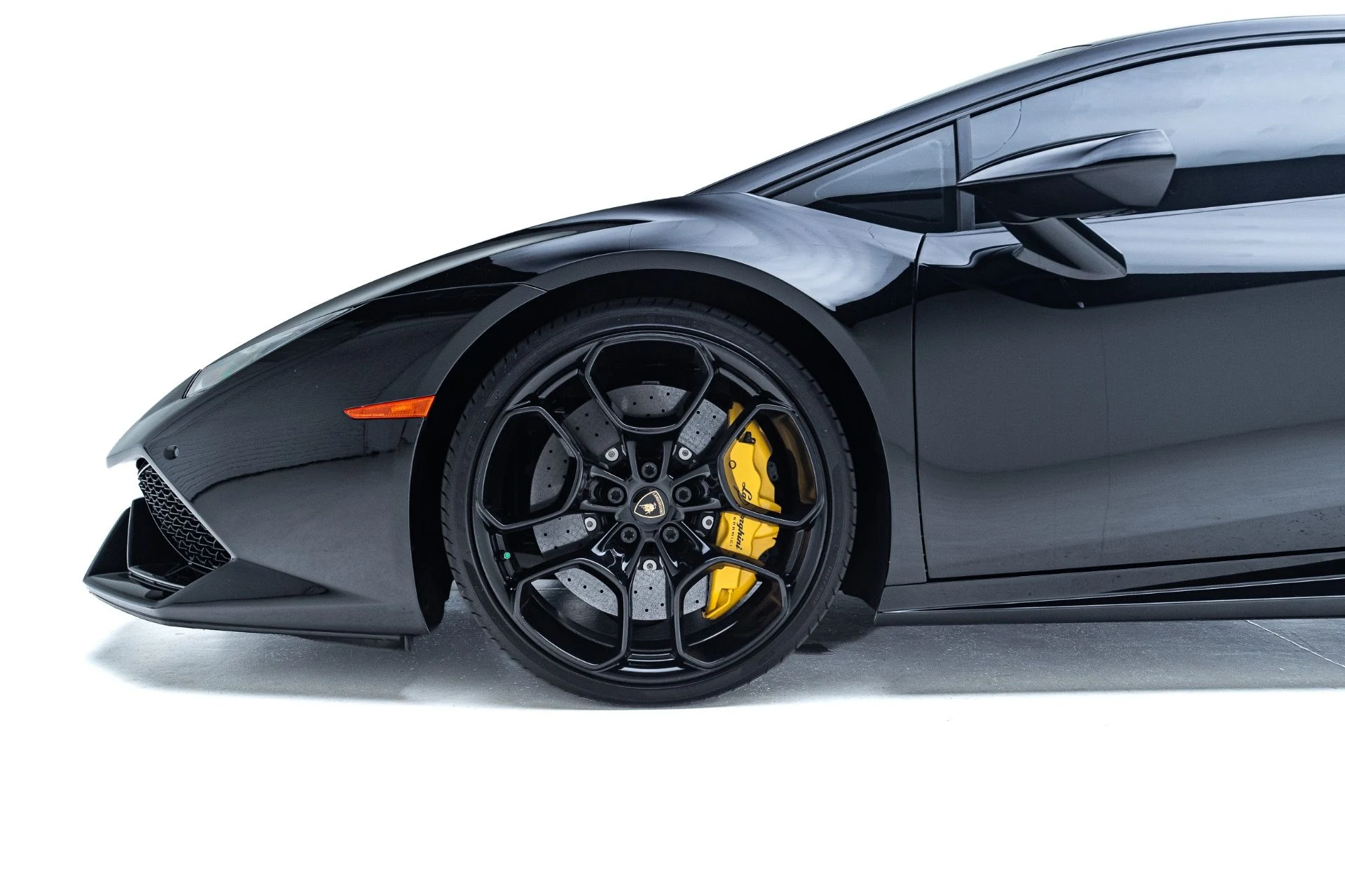 mph036_1605053976_Used_2016_Lamborghini_Huracan_LP_610_4_1786562201_0e0cc68525