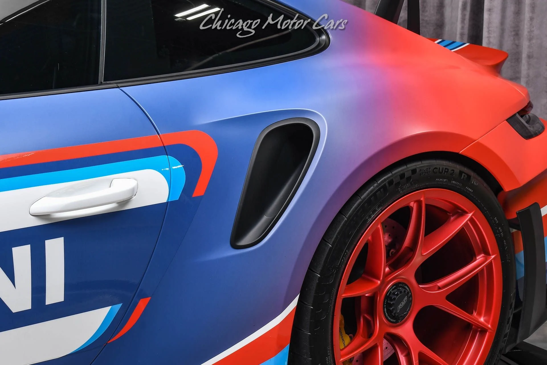 mph036_1609993620_13216_p37_l_b6705de624