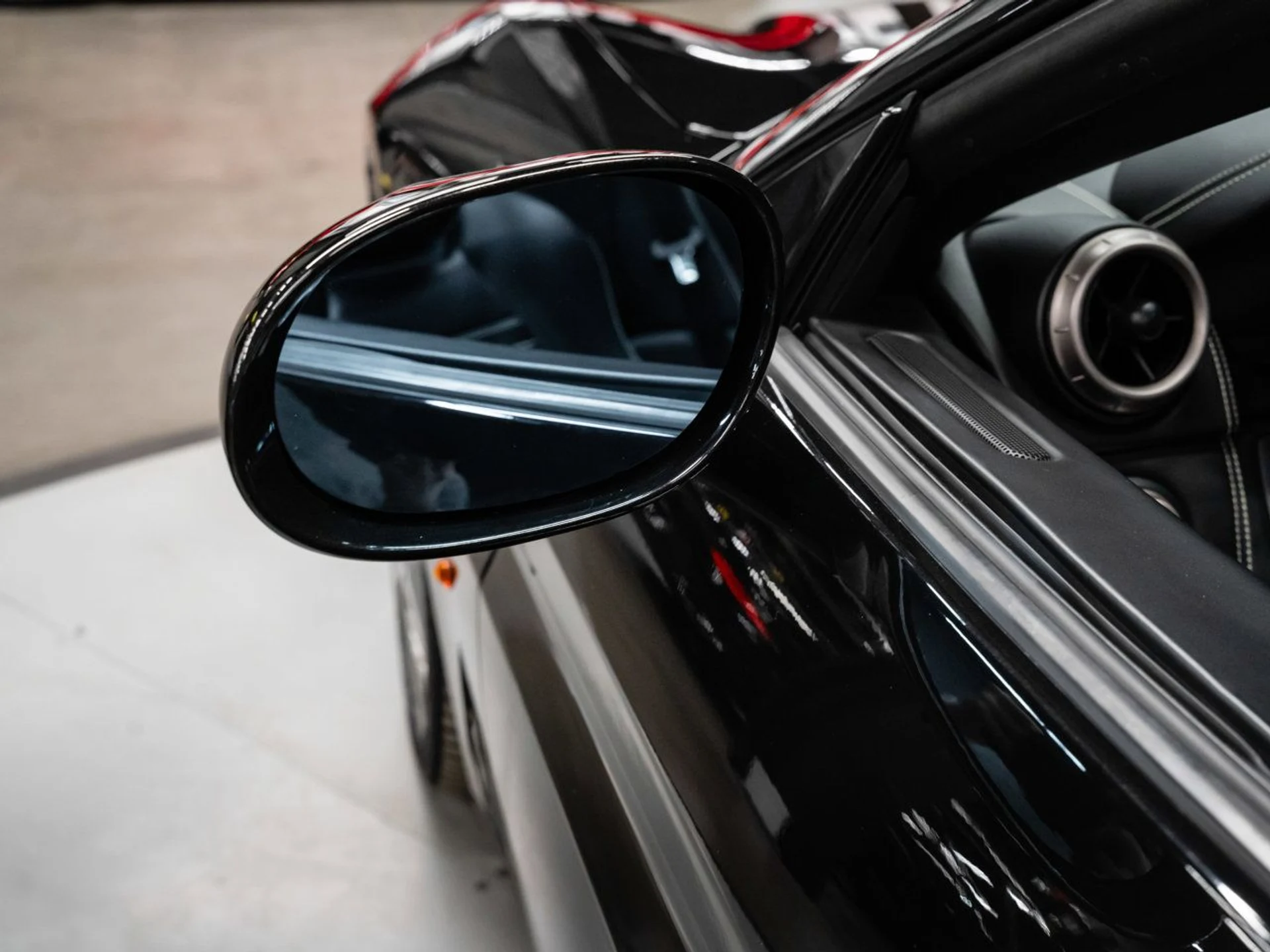 mph036_1624167017_ferrari_california_2011_ed770444a5