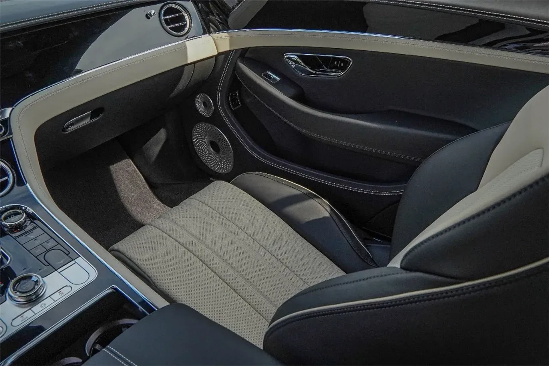 mph036_163626020_8466bedb089b4669a5ff059f74f176ff_7d2dcb3094