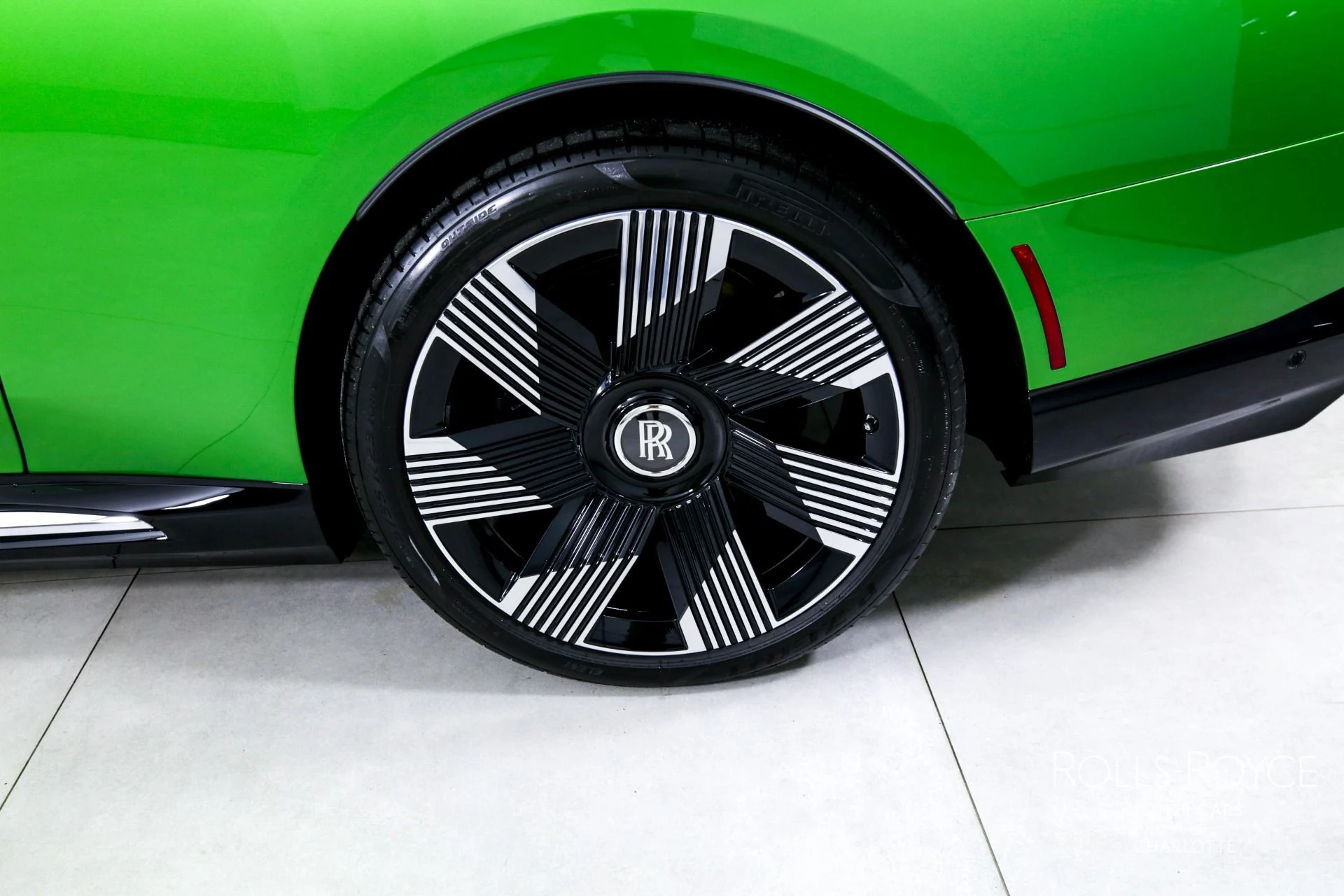 mph036_1637531224_Used_2024_Rolls_Royce_Spectre_1738086409_2c0f54afcd