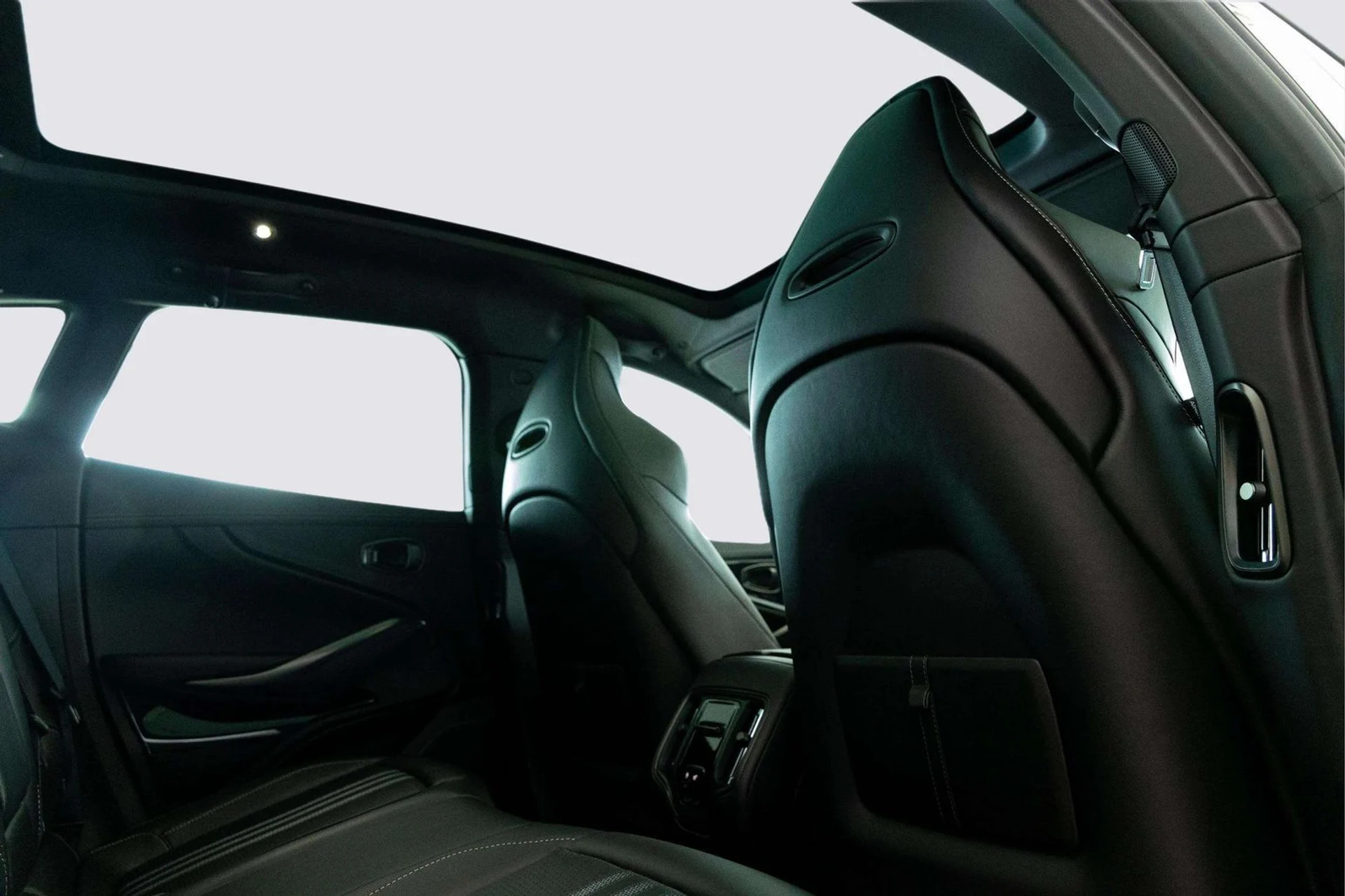 mph036_1644075216_42e0faf9_f00f_4af9_8a68_a0ba2c49ef9b_4a6312ef86