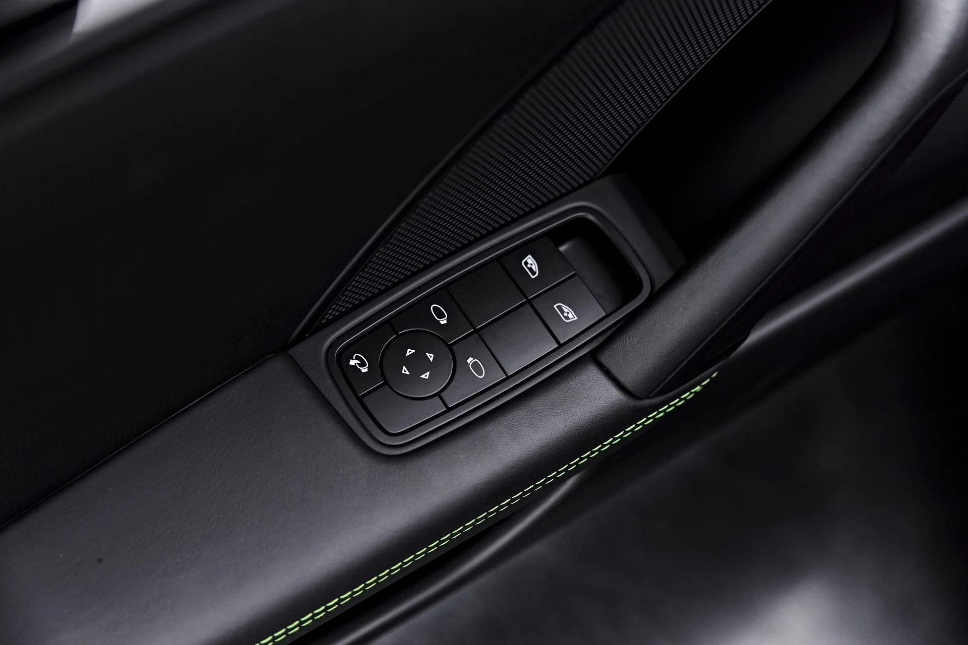 mph036_1651144842_Used_2024_Porsche_911_Carrera_T_1790639775_a28b0531b3