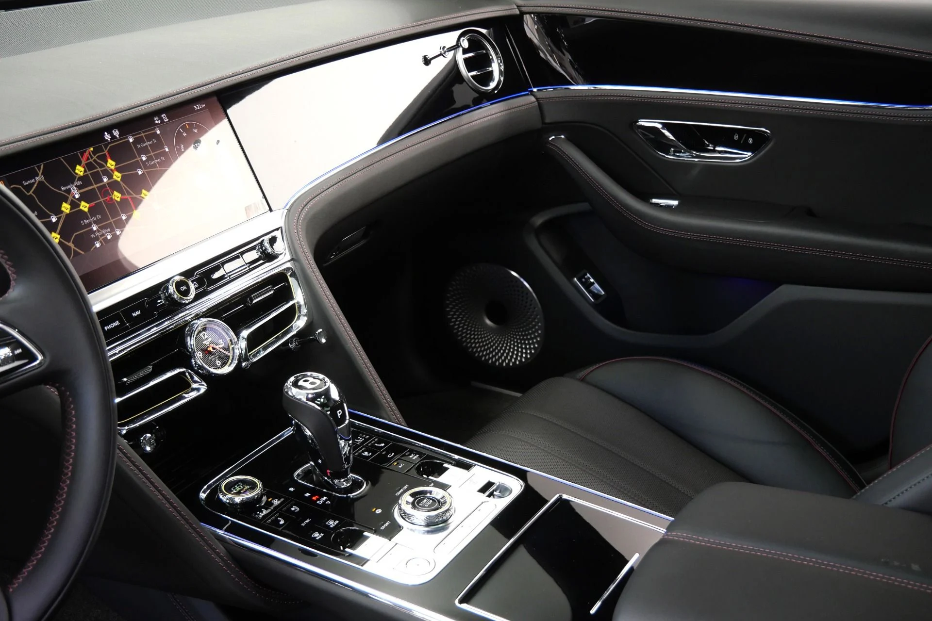 mph036_1652309938_Used_2023_Bentley_Flying_Spur_Hybrid_Touring_Specification_Contrast_Stitching_Piping_Bang_and_Olufsen_1769812693_3f9c98bfc1