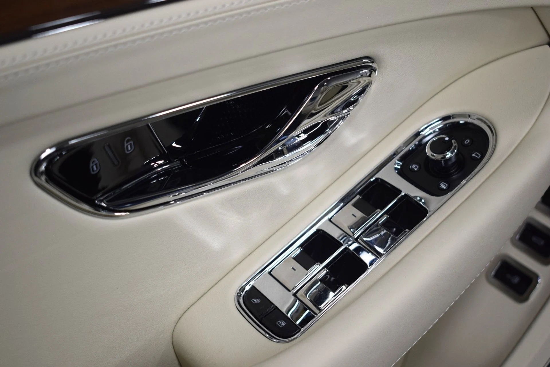 mph036_1656875772_09019351bf93c91a3ebe203c97a6b27ax_4592243937