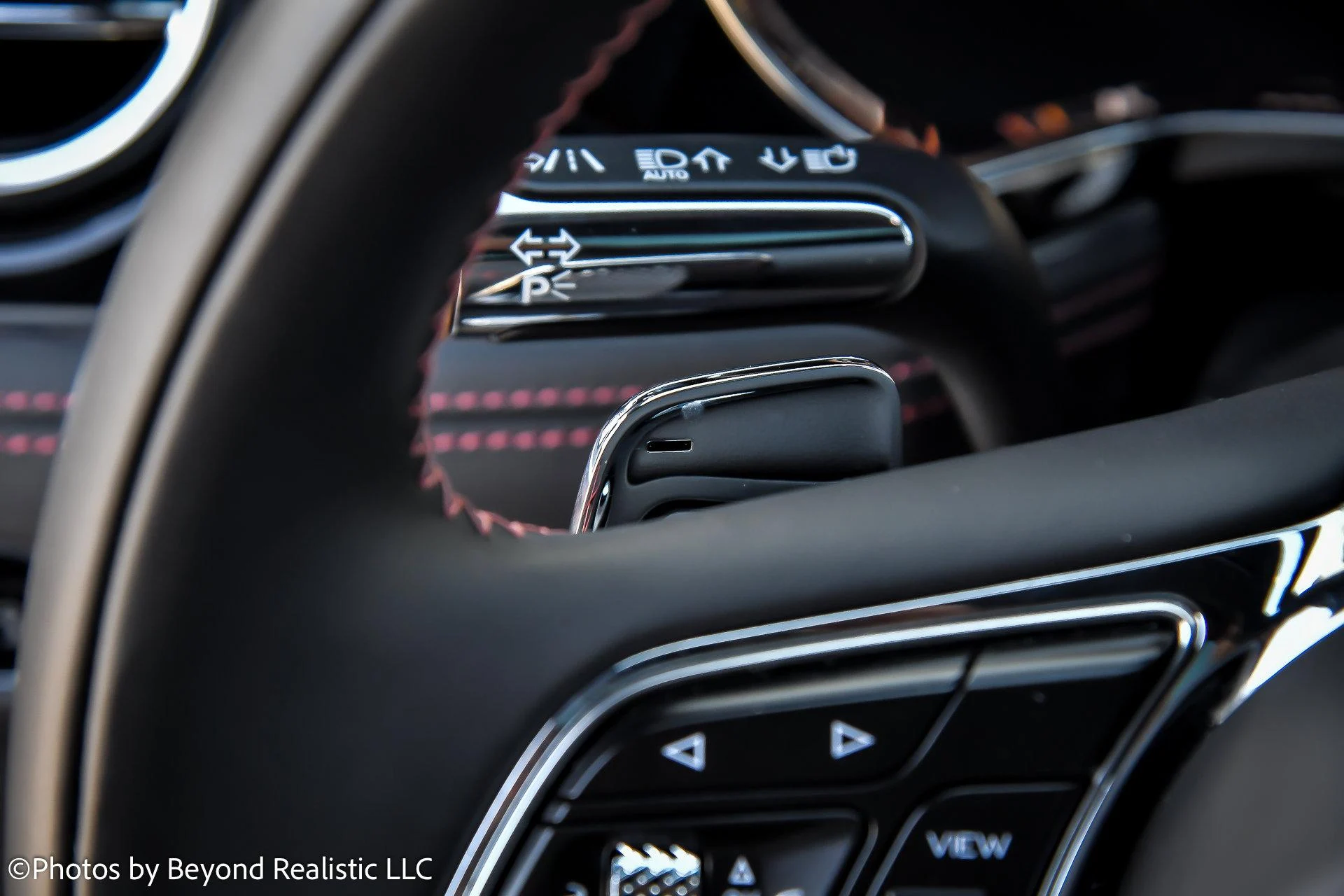 mph036_1660321459_Used_2022_Bentley_Flying_Spur_V8_1742285348_0de6bab867