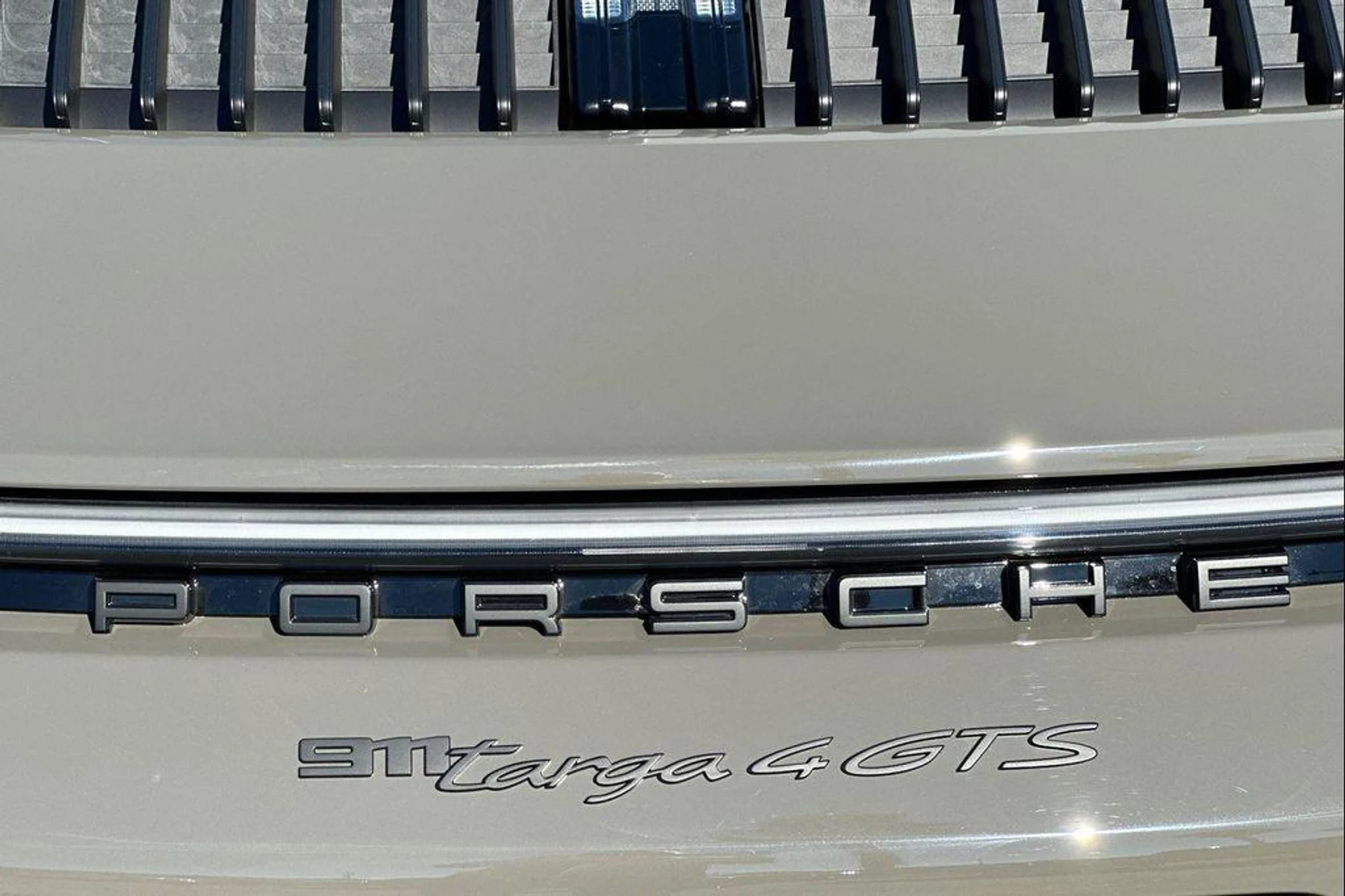 mph036_1663374205_sxwfu_I_Hy_QC_Dw_CLW_Fm_W6_Ft_Jgs_BA_0_3793e074d1