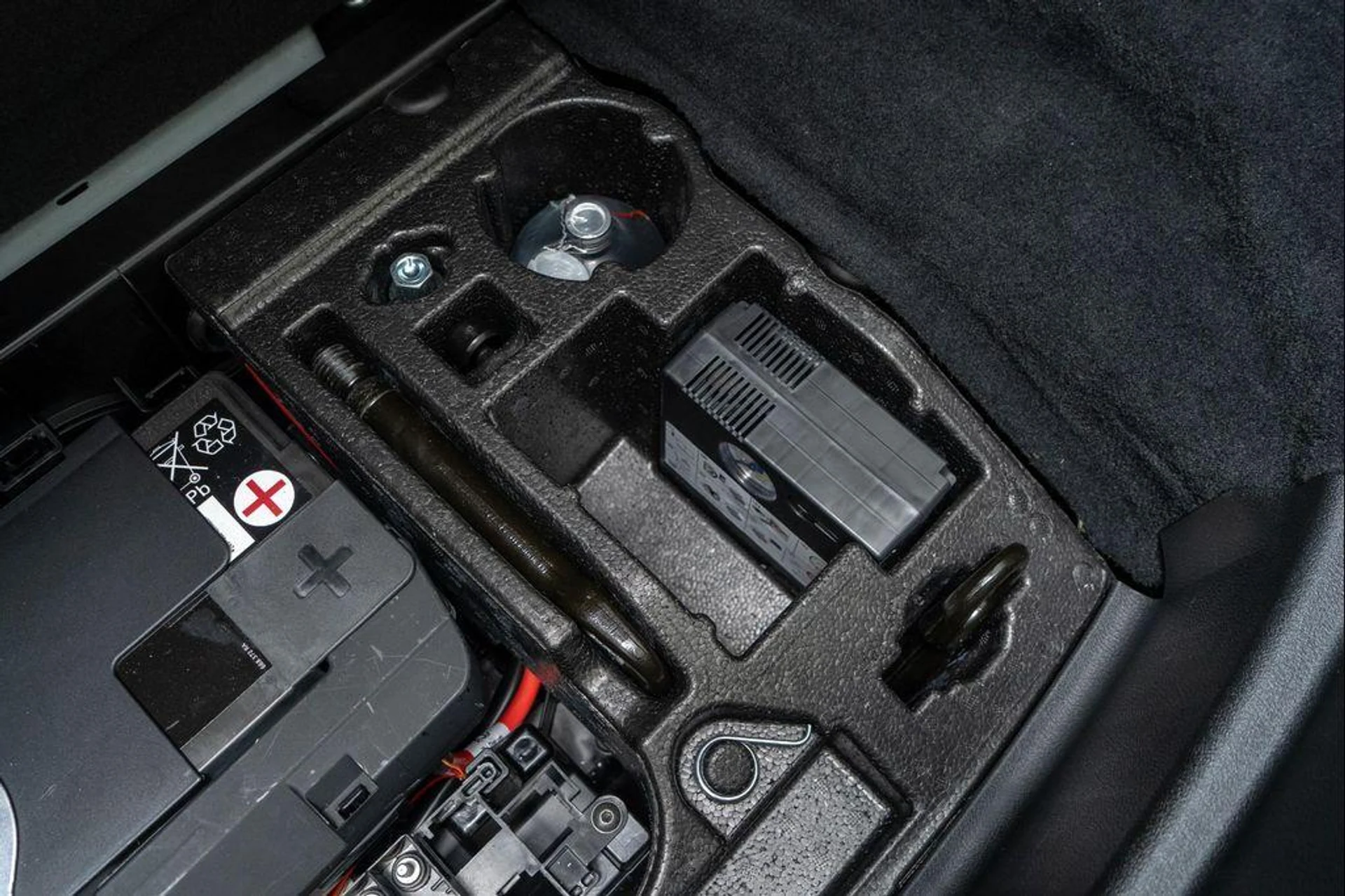 mph036_167438601_a_Ee9c_I_Av_Ven3m_B7_T_Wva0h_FY_It0_A_3a1d5f0378