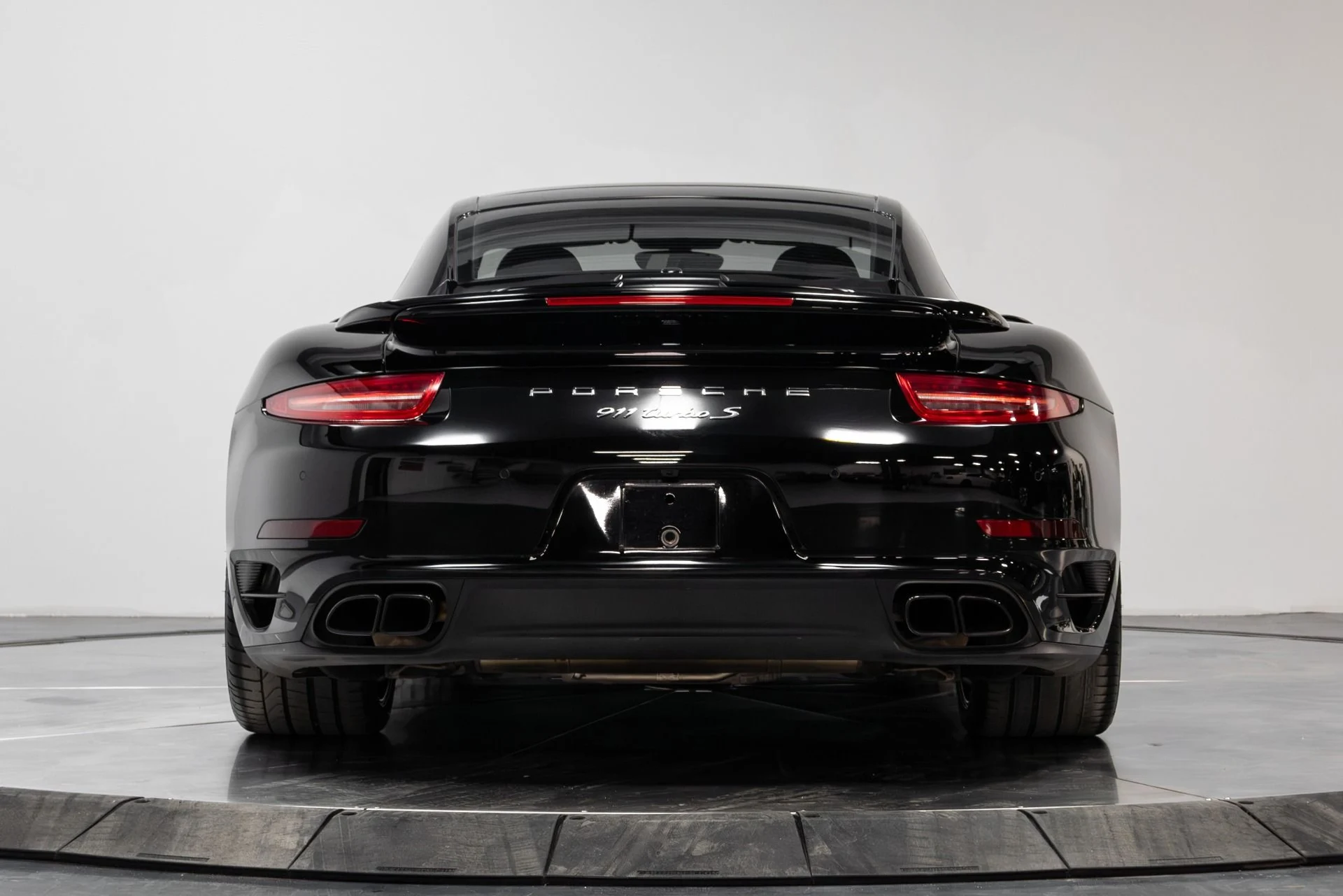 mph036_1675167517_Used_2015_Porsche_911_Turbo_S_1761834686_f5f21a208e