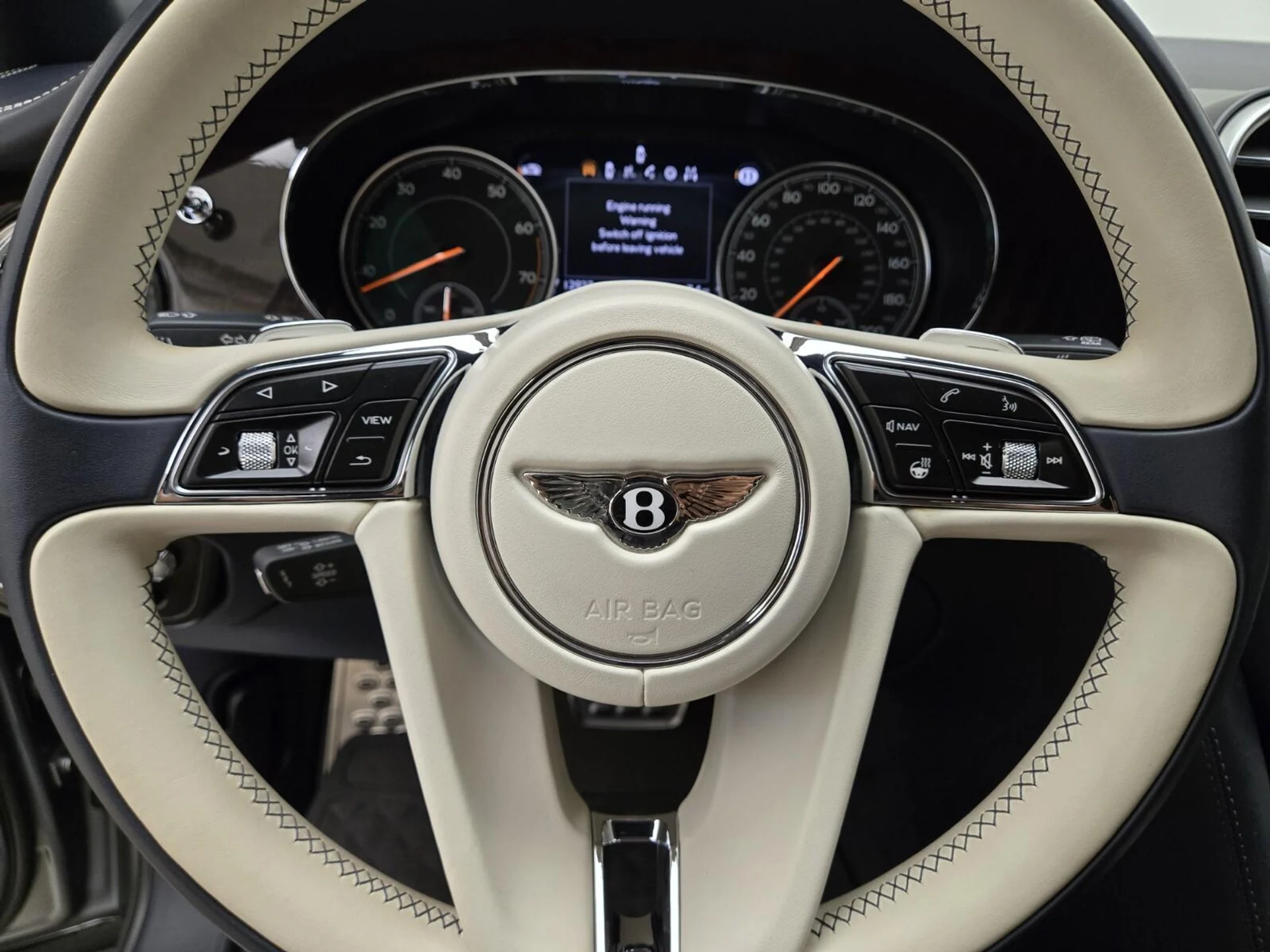 mph036_1681104821_Used_2018_Bentley_Bentayga_1760511509_d52aae8bf2