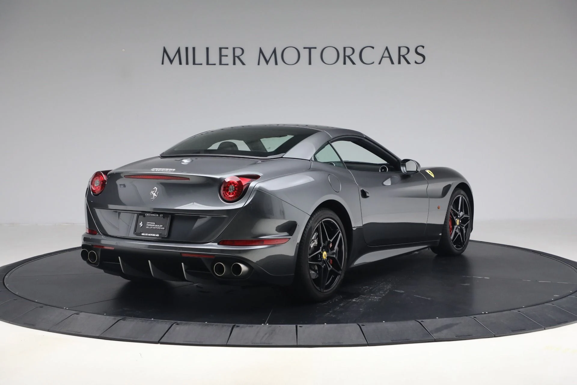 mph036_168527462_Used_2015_Ferrari_California_T_1792181139_d0293f1690