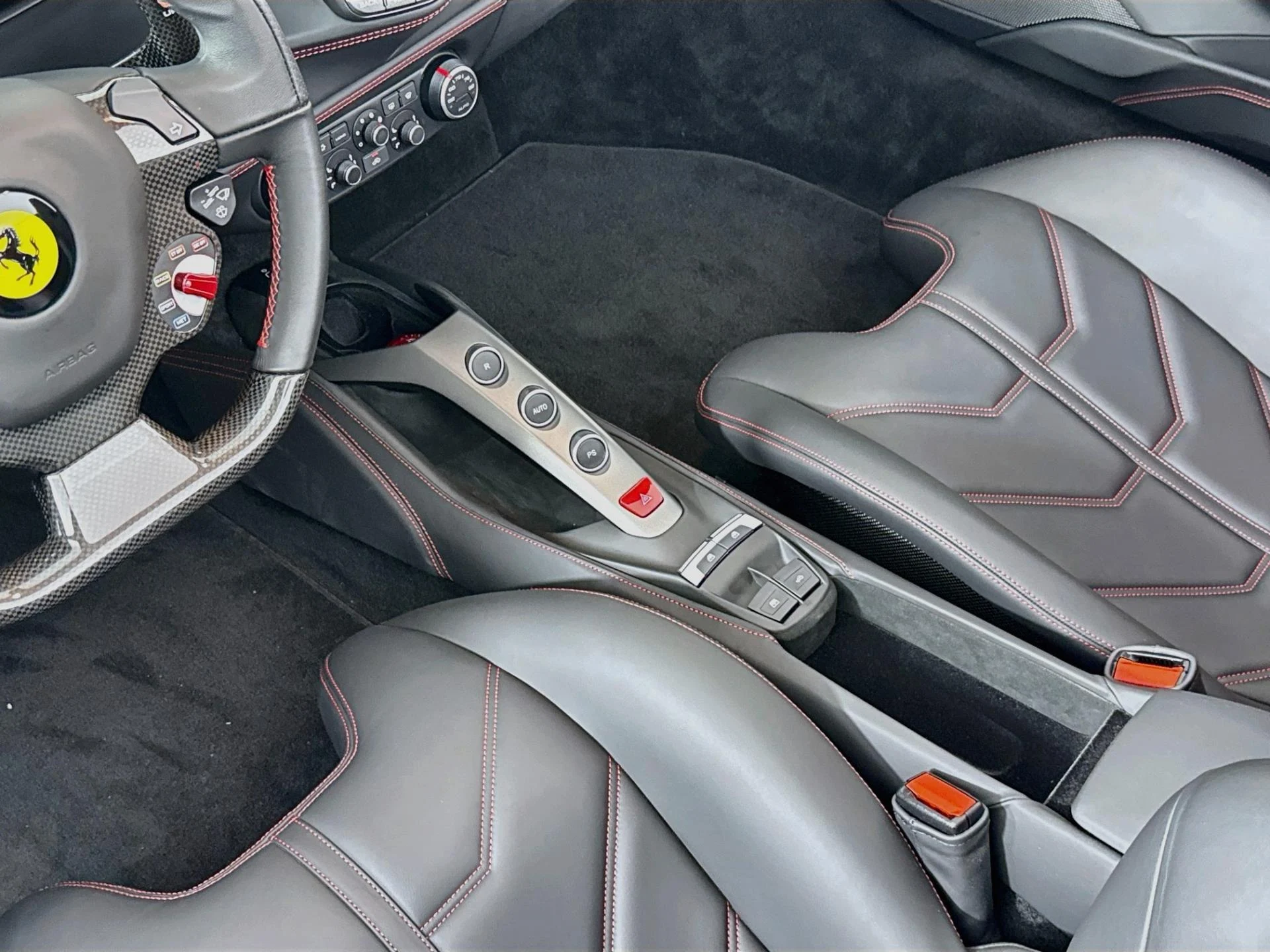 mph036_1686304249_Used_2019_Ferrari_488_Spider_1787009344_abd054d02f