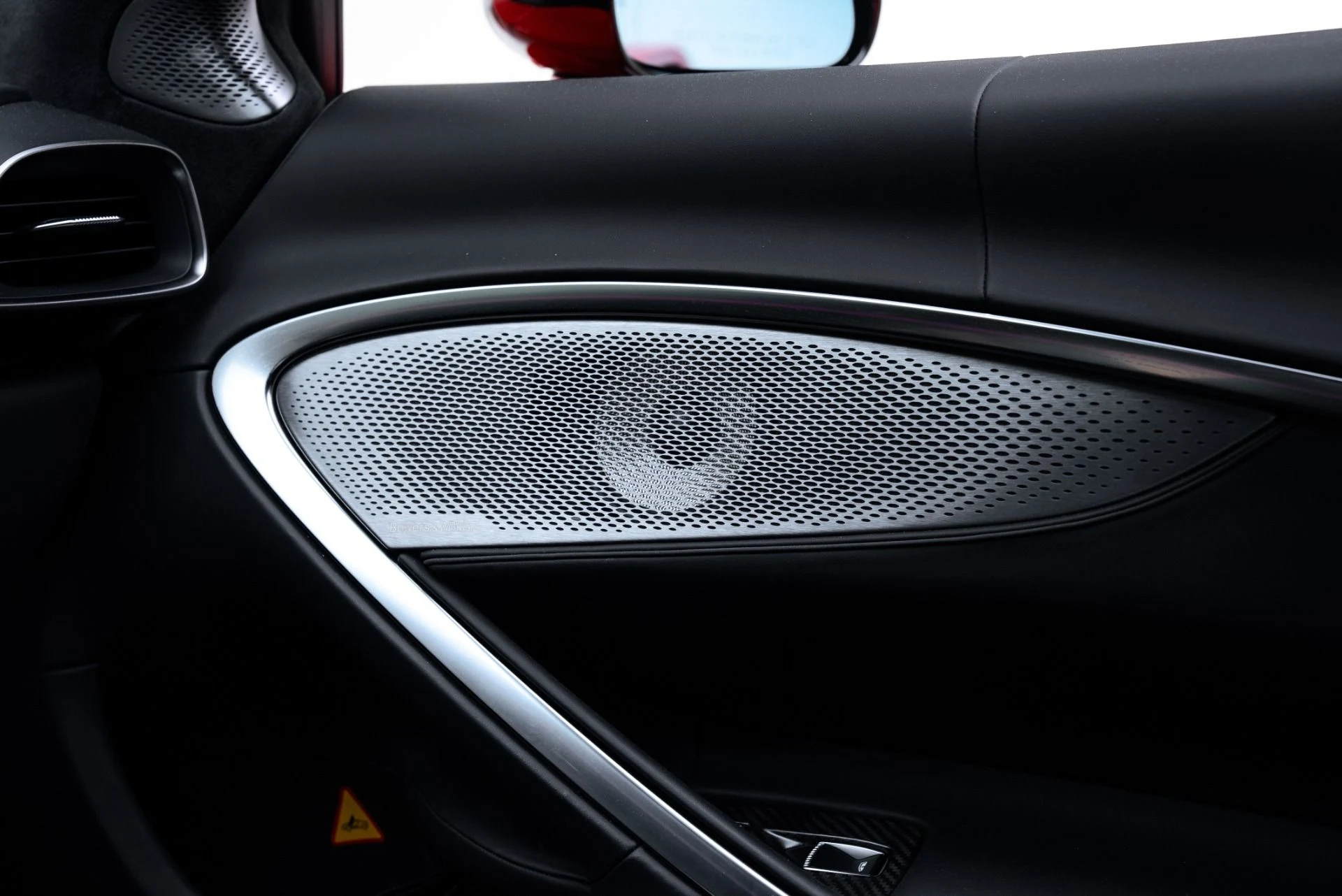 mph036_1715759650_Used_2024_Mc_Laren_Artura_1774465239_9d938cdfd9