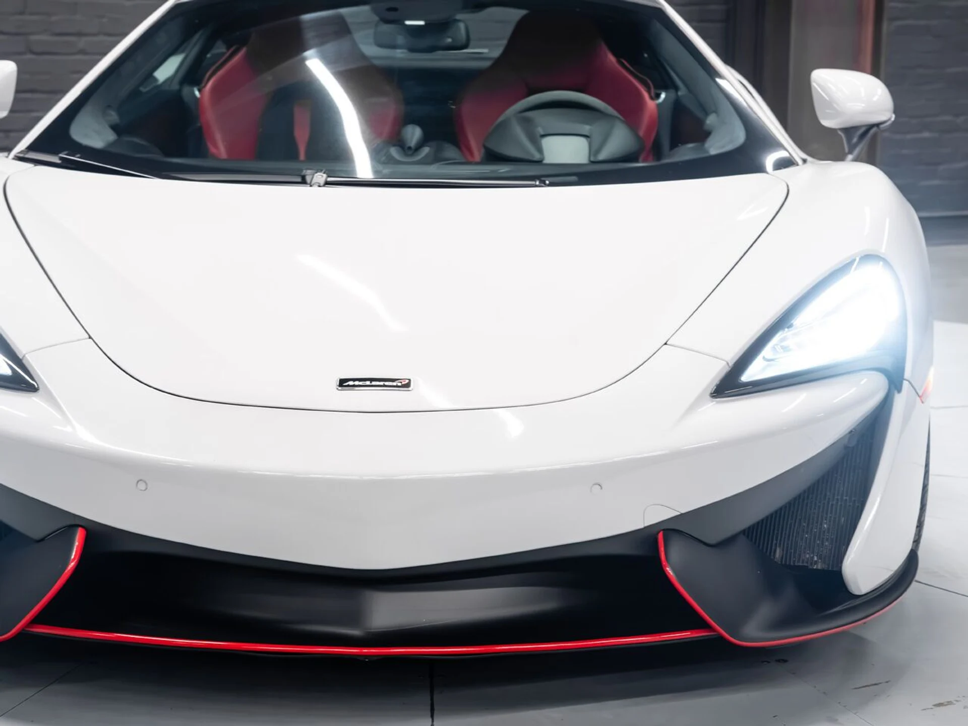 mph036_1725268717_mclaren_570s_2017_519d778040