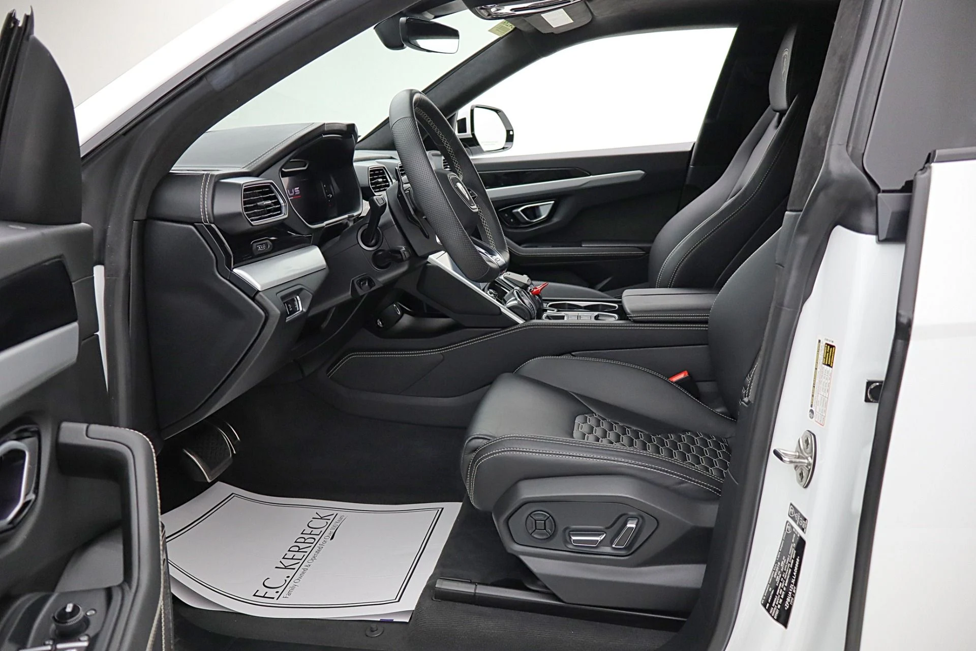 mph036_1727075016_Used_2020_Lamborghini_Urus_SELEZIONE_PRE_OWNED_CERTIFIED_9ffaa98600