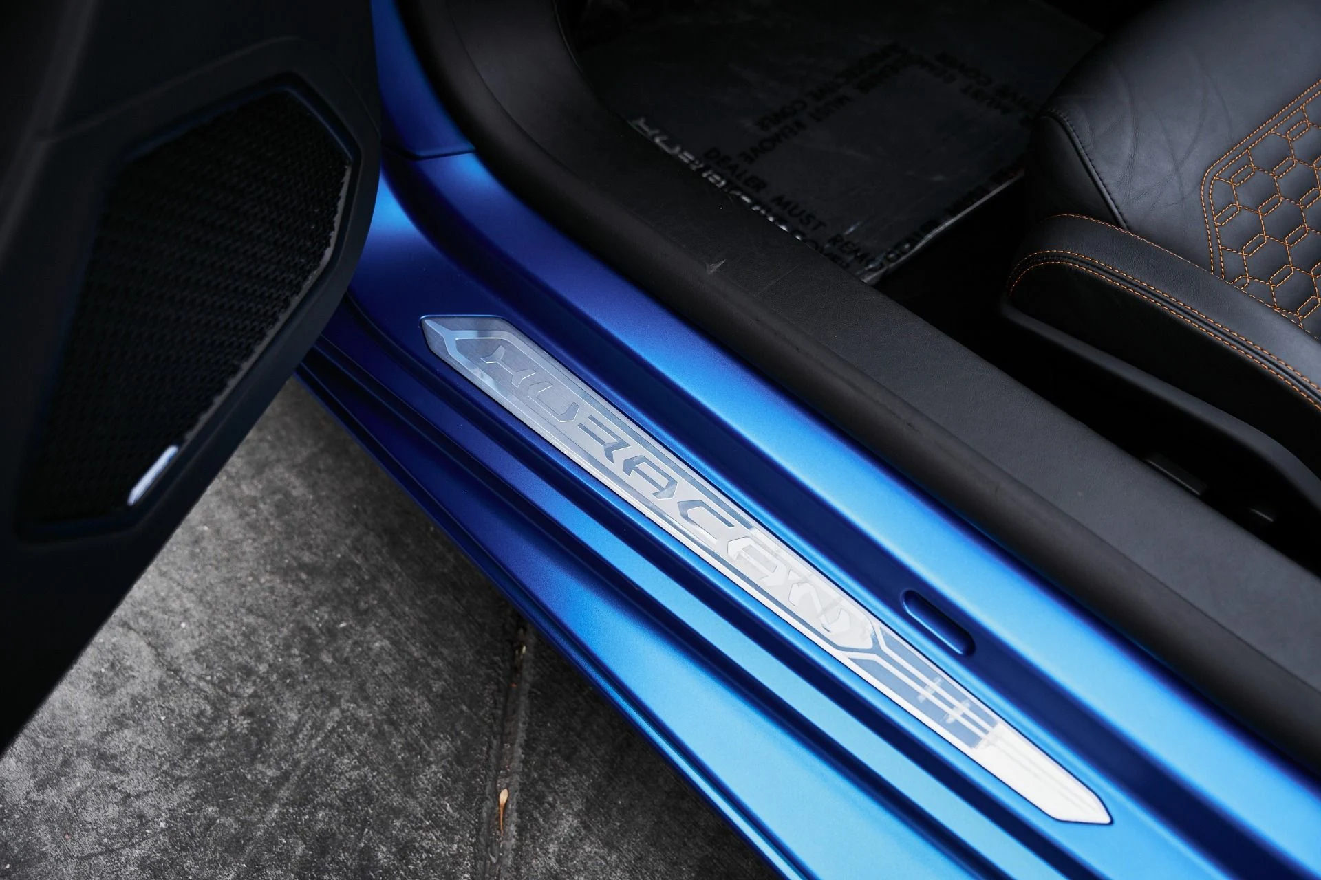 mph036_1738005452_Used_2023_Lamborghini_Huracan_EVO_Base_1775006674_e4d706ac4b