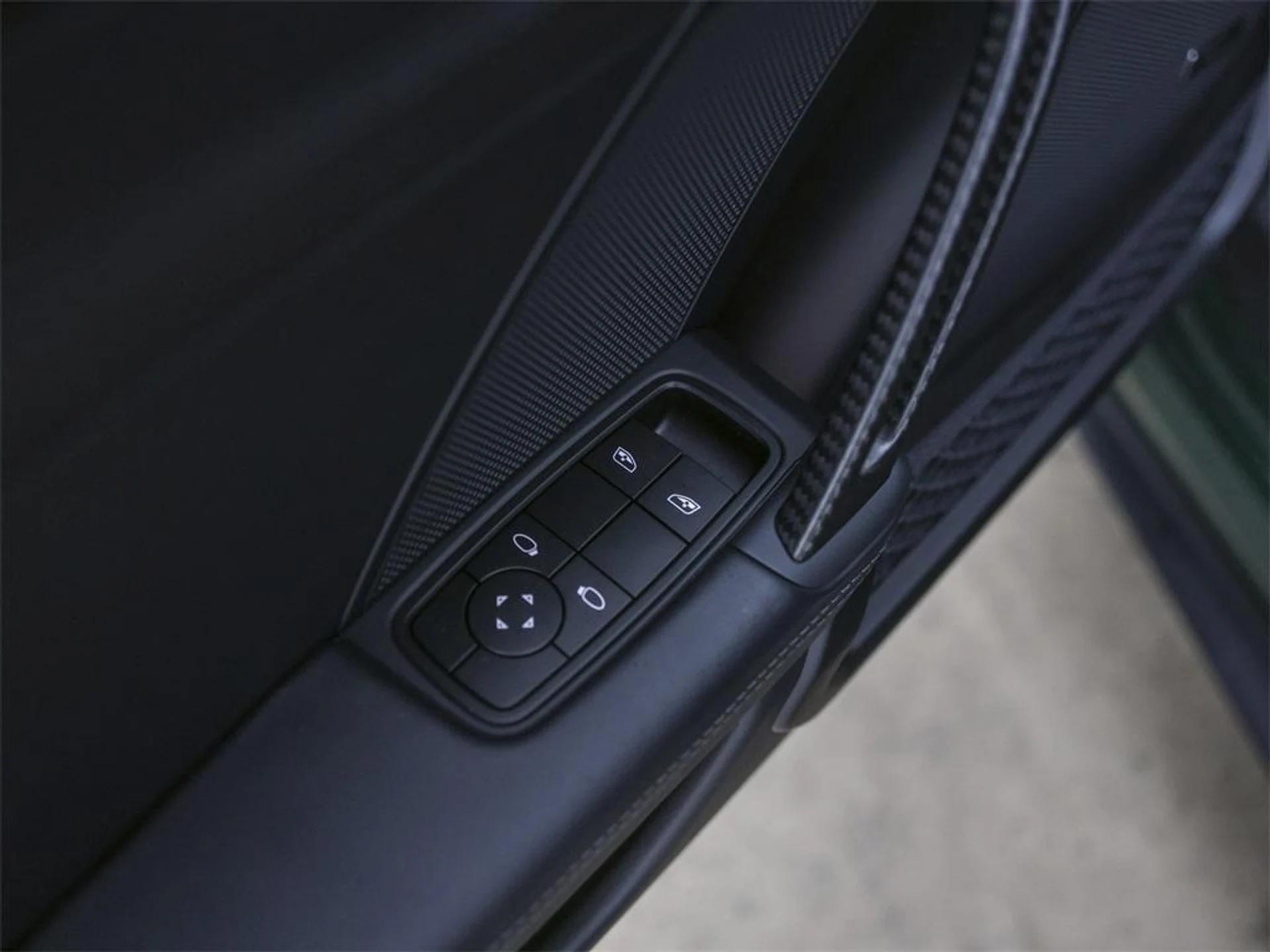 mph036_1745479637_JBQR_Qfa_W6_K3_A_Szwr_Is_Nz_F_Hal8_Rg_36287bc733