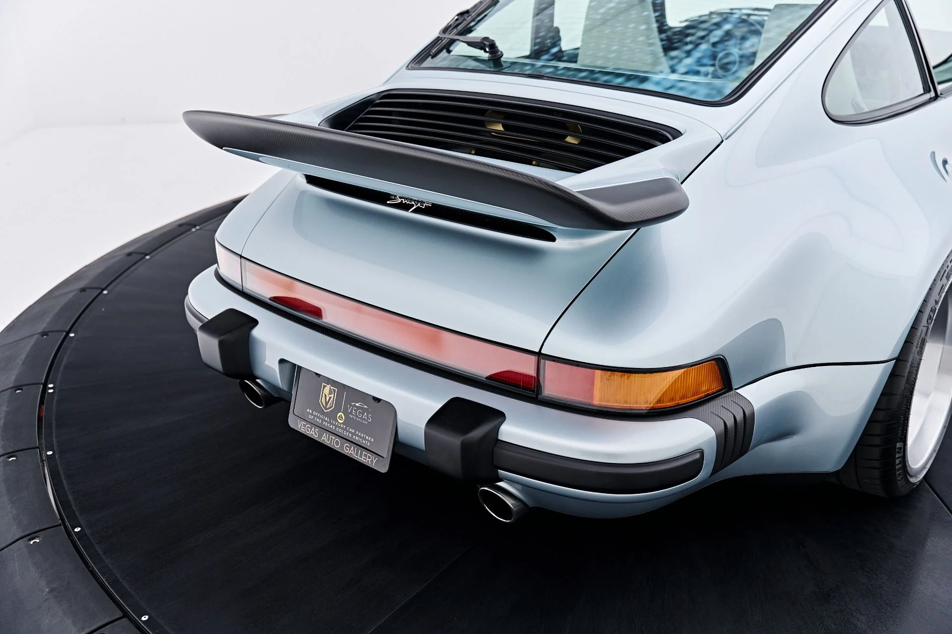 mph036_1757557508_Used_1990_Porsche_911_1789729651_9c17404626