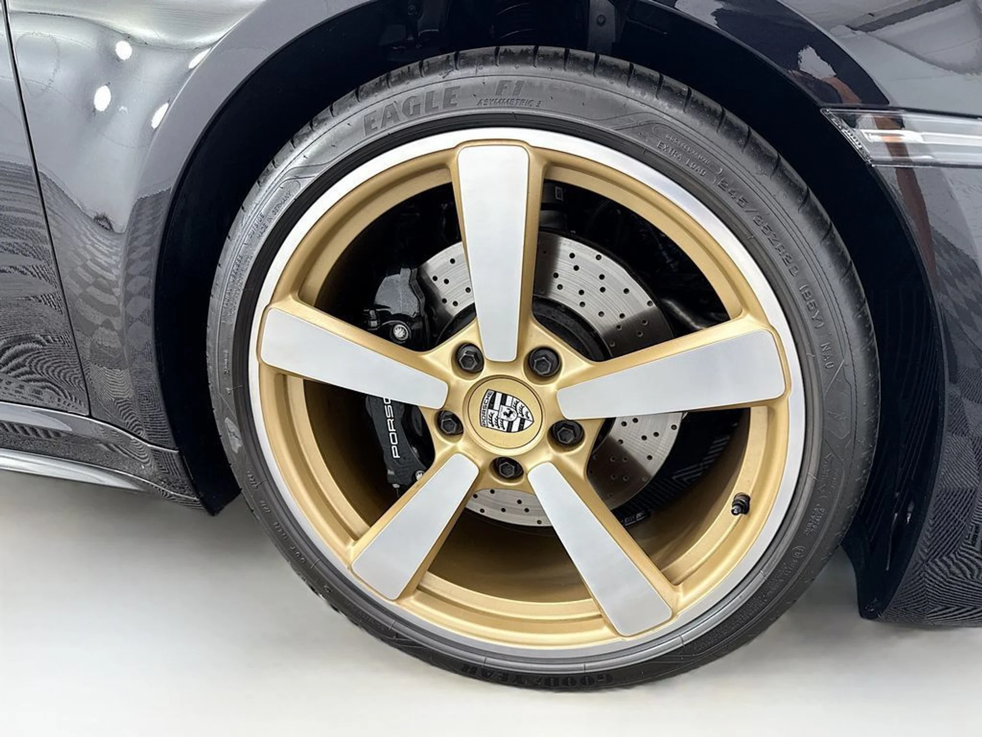 mph036_1769892116_used_2024_porsche_911_targaedition50yearsporschedesign_8119_22988931_37_1024_88081792ec