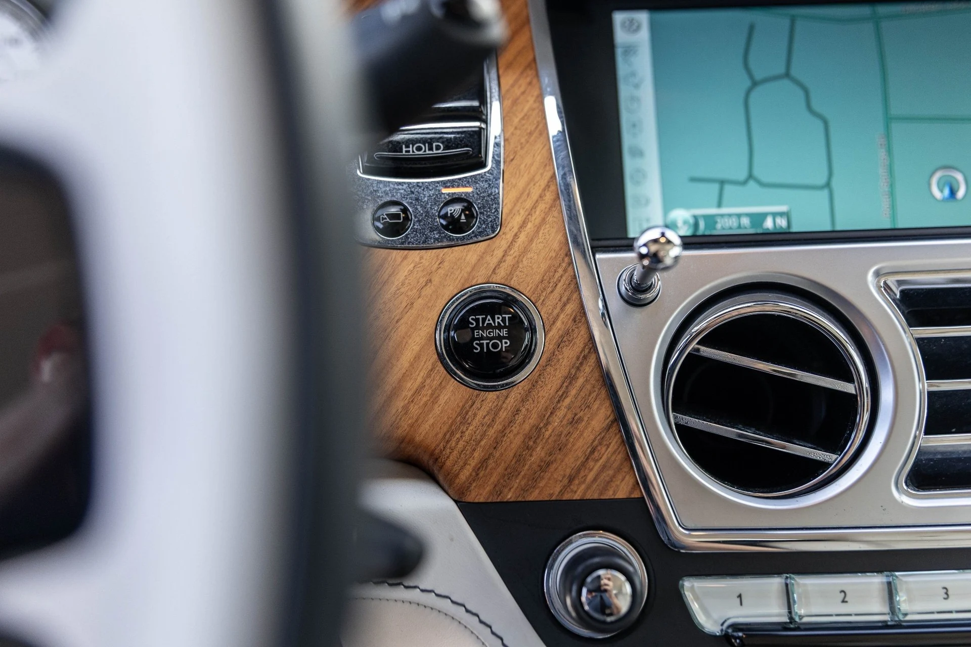 mph036_1769964241_Hi_Tech_Luxury_Imports_LLC_SCA_666_D50_HU_107224_image_36_e64f944899