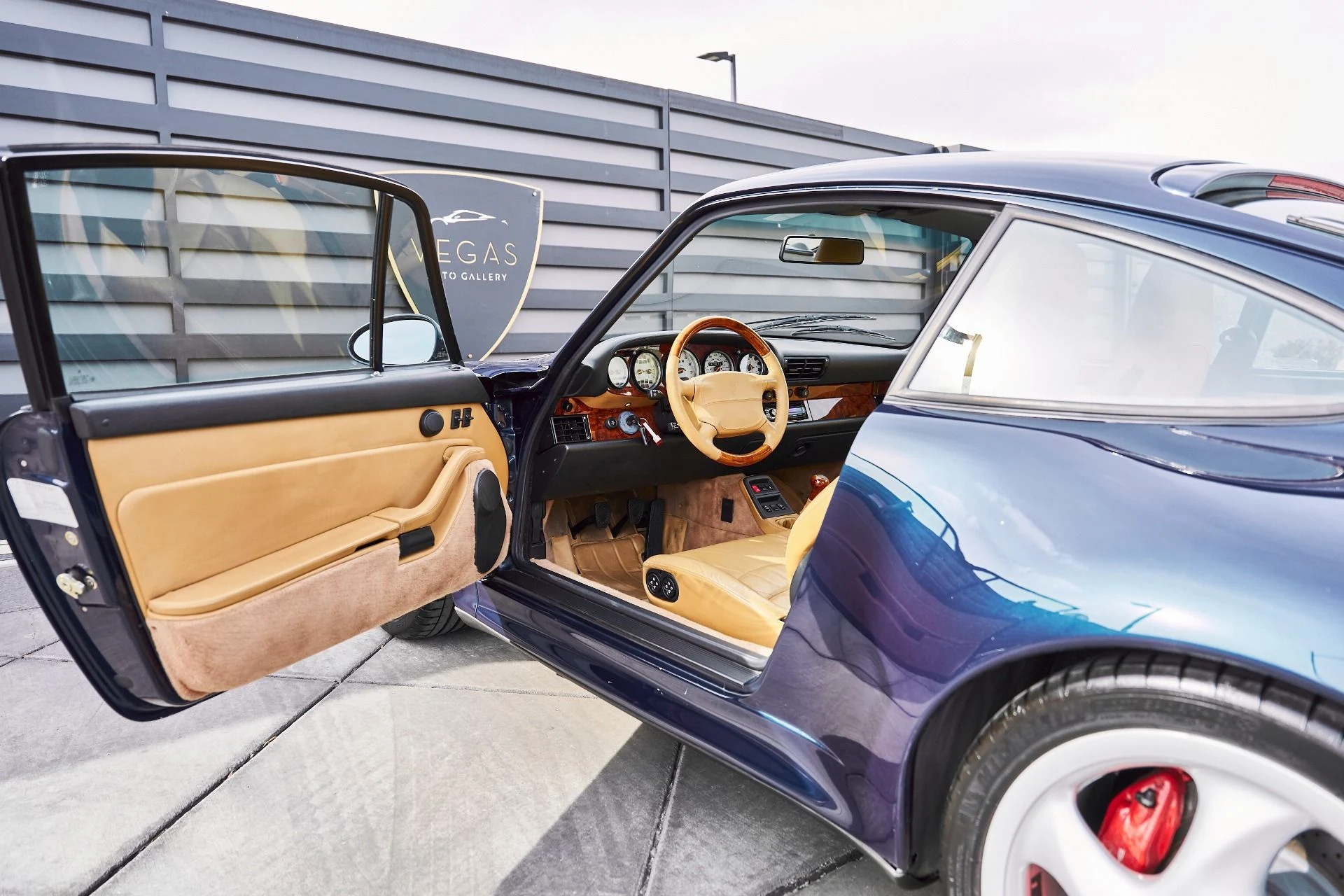 mph036_1796814514_Used_1997_Porsche_911_Turbo_1770864820_9485601e21