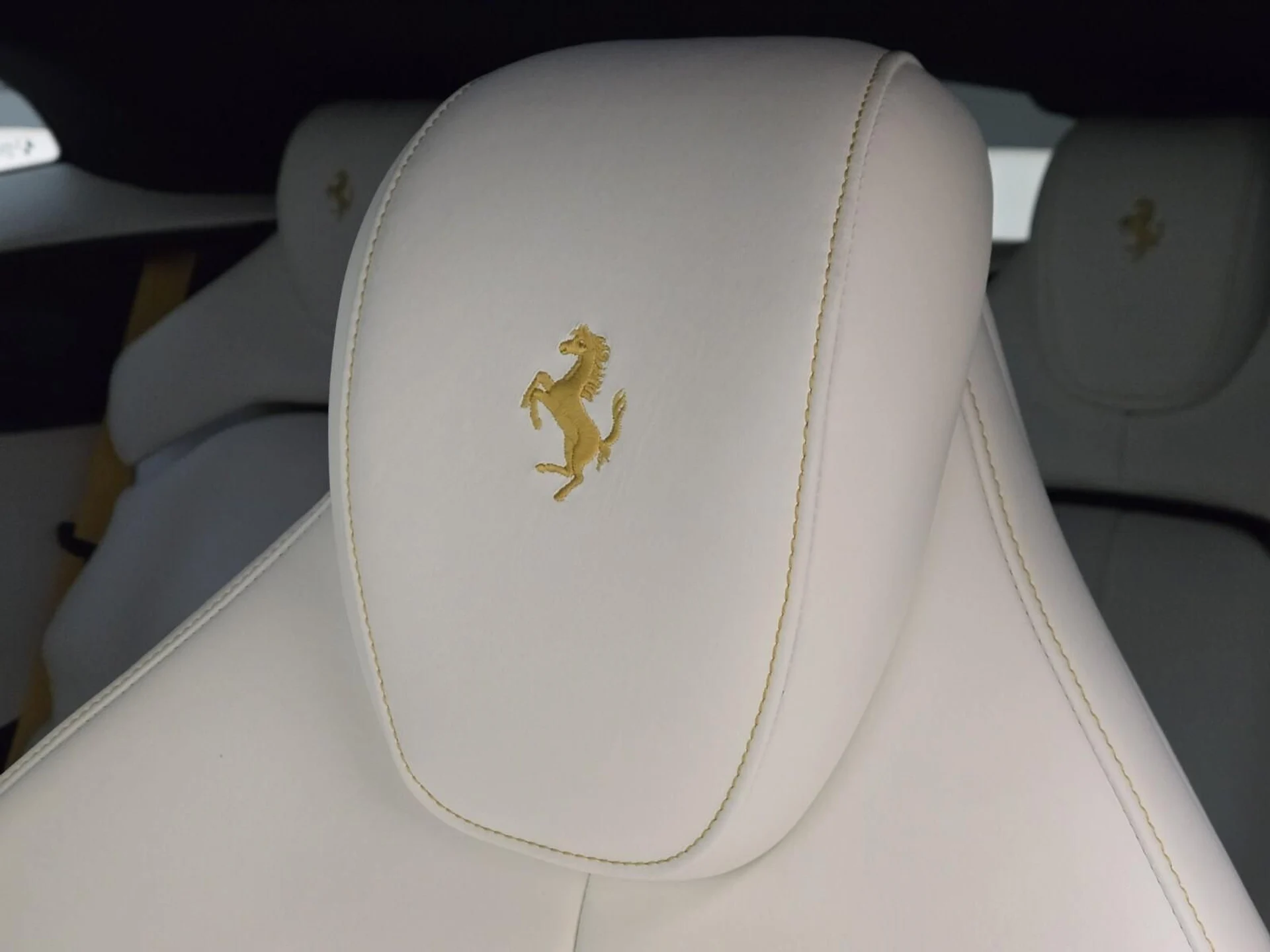 mph036_1799609313_Used_2025_Ferrari_Purosangue_1768891641_b3d225d712