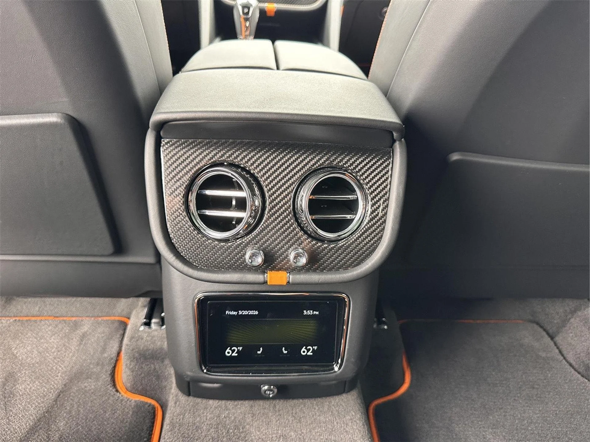 mph036_180171387_c8c3bb1fb0ecaf573ad519d4d6f8a610_d7e28d52a6