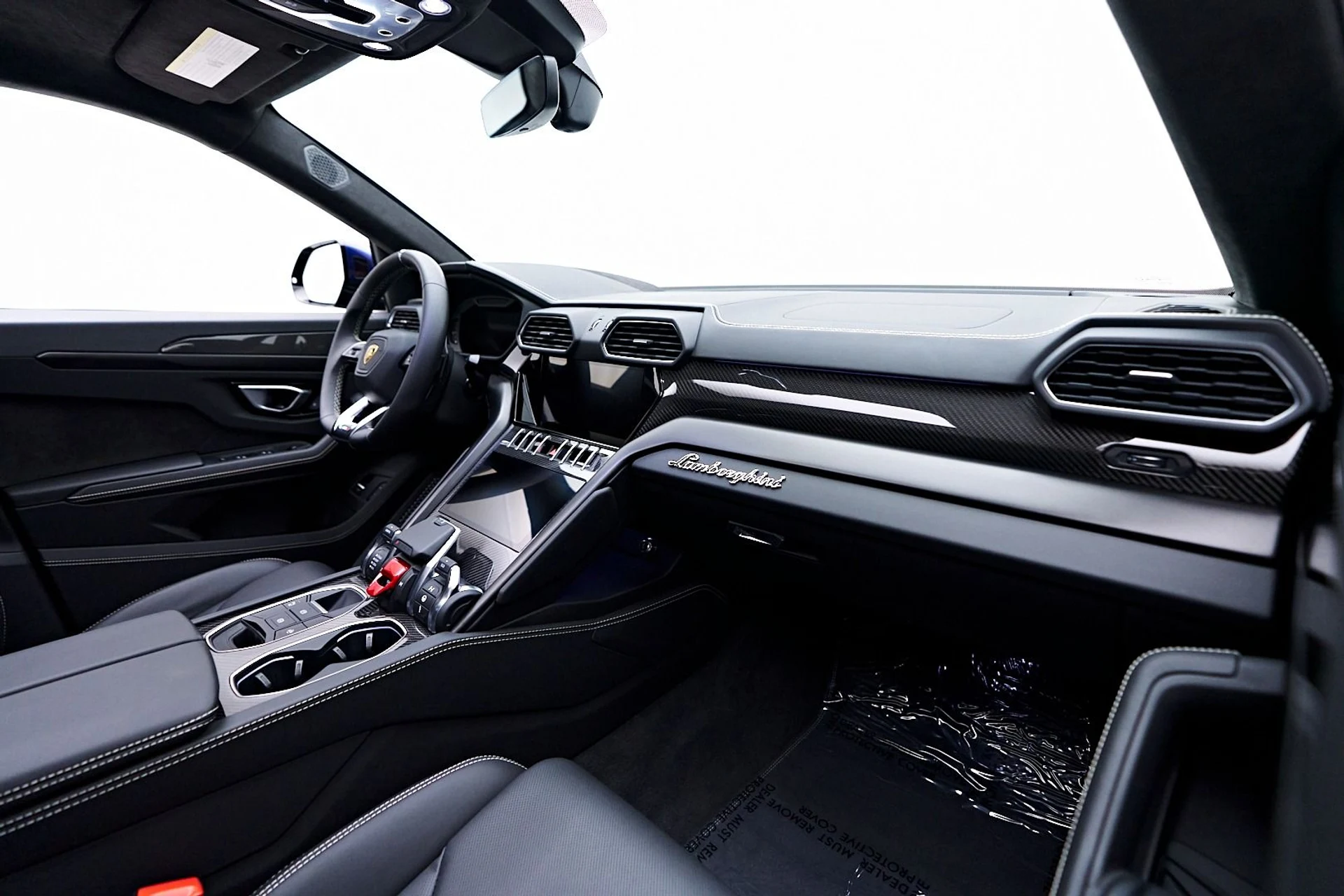 mph036_1810281316_Used_2022_Lamborghini_Urus_1744078087_2f2da8fb24