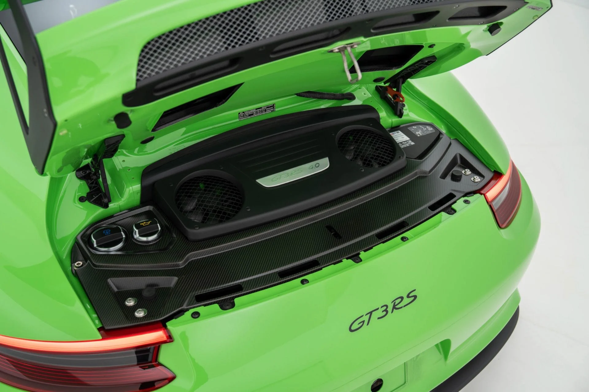 mph036_1826149412_Used_2019_Porsche_911_GT_3_RS_1774471170_4113512173