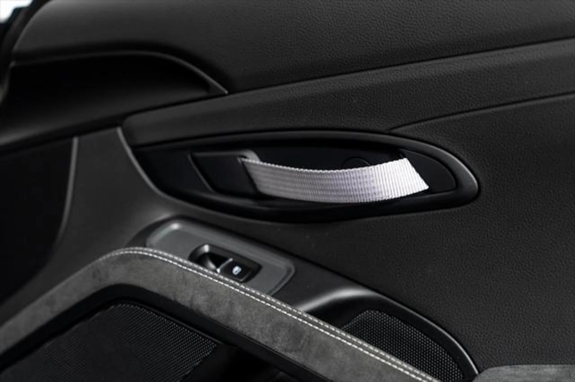 mph036_1828798957_8e_Idr7_Zb_V_Xd_Ujn_Rbua_KVB_1l_K_Dd_M_c7f398da38