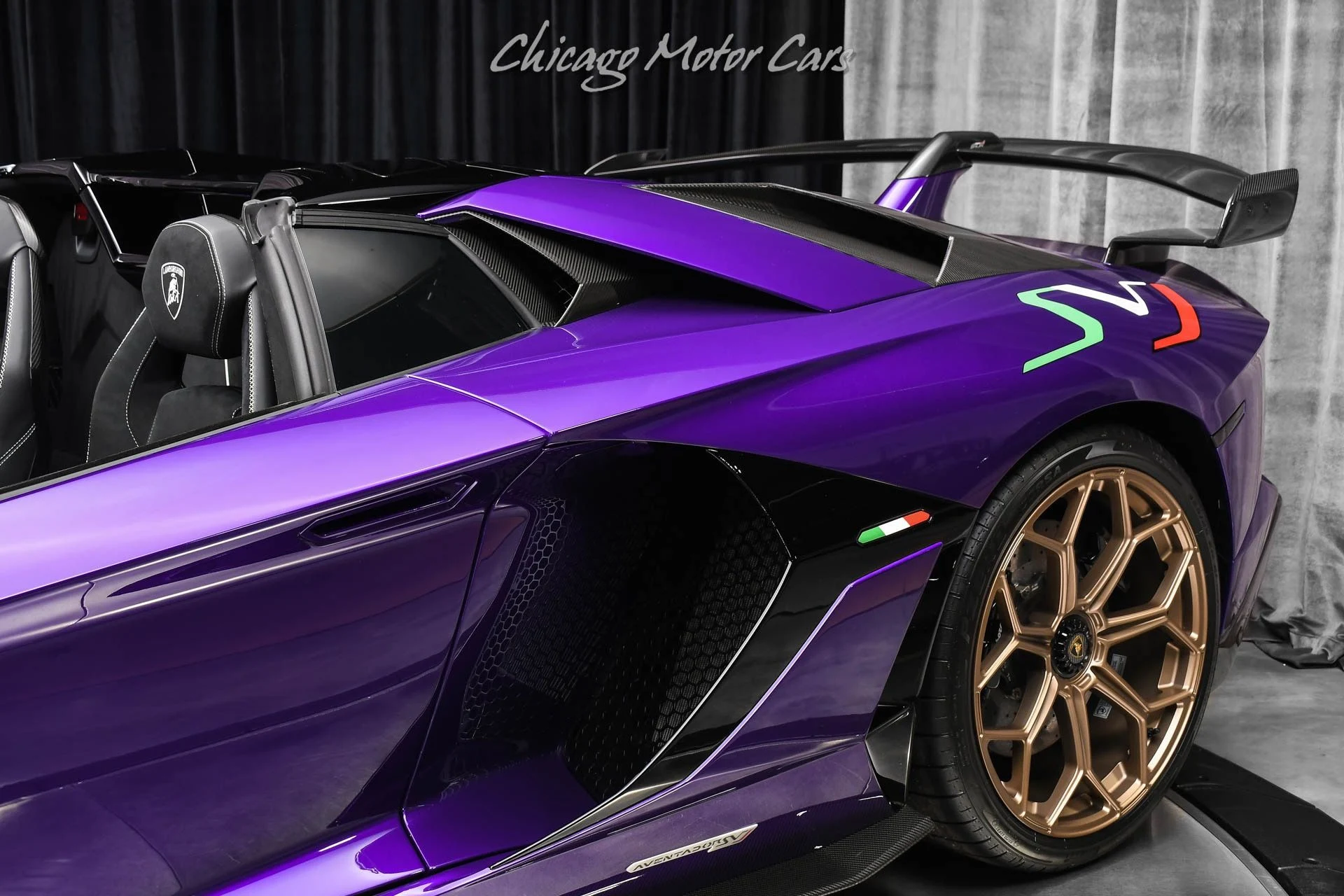 mph036_1829792143_13426_p37_l_ec50700eed