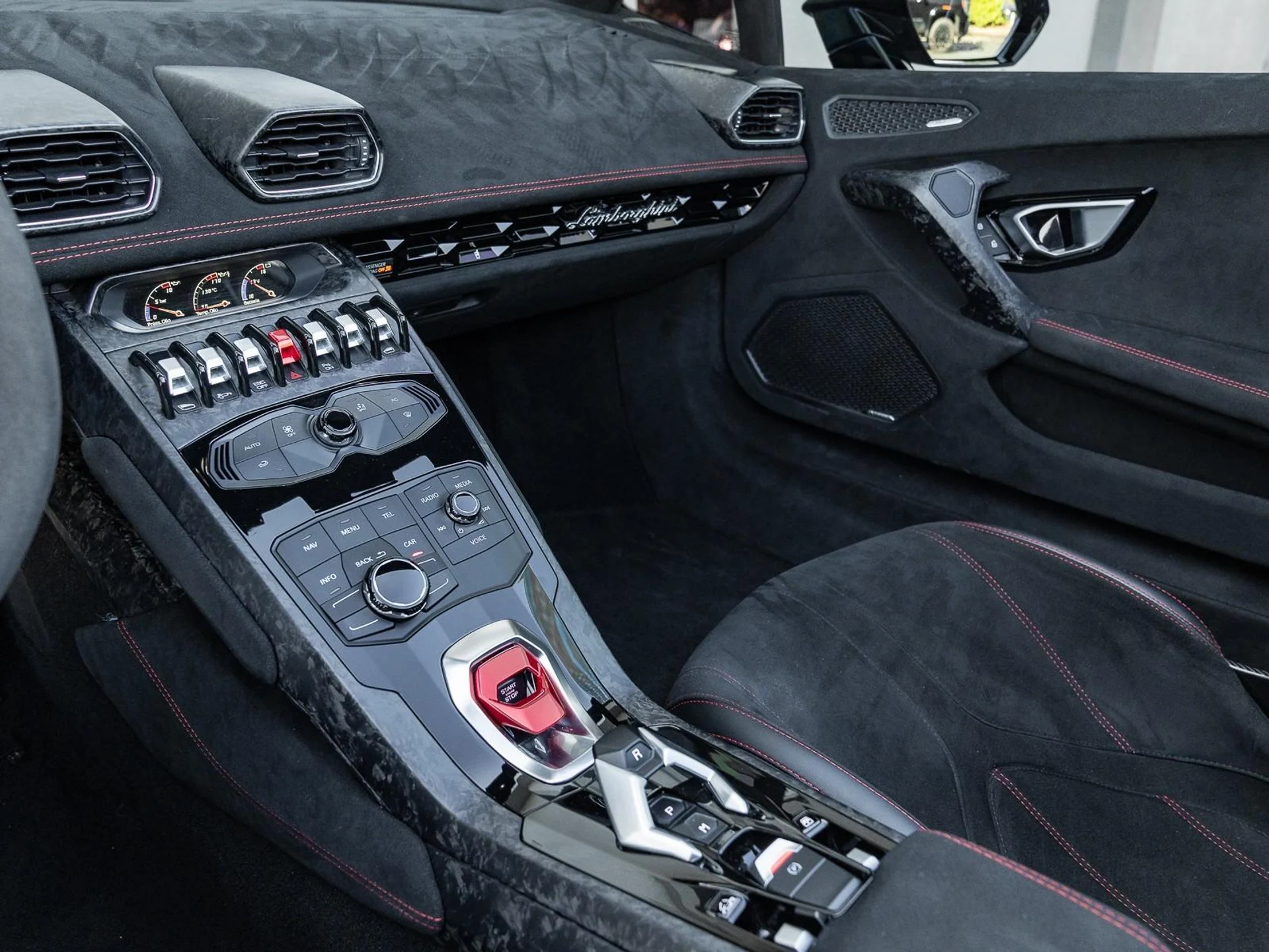 mph036_1835209858_Used_2019_Lamborghini_Huracan_Performante_1766430435_63324c2d81