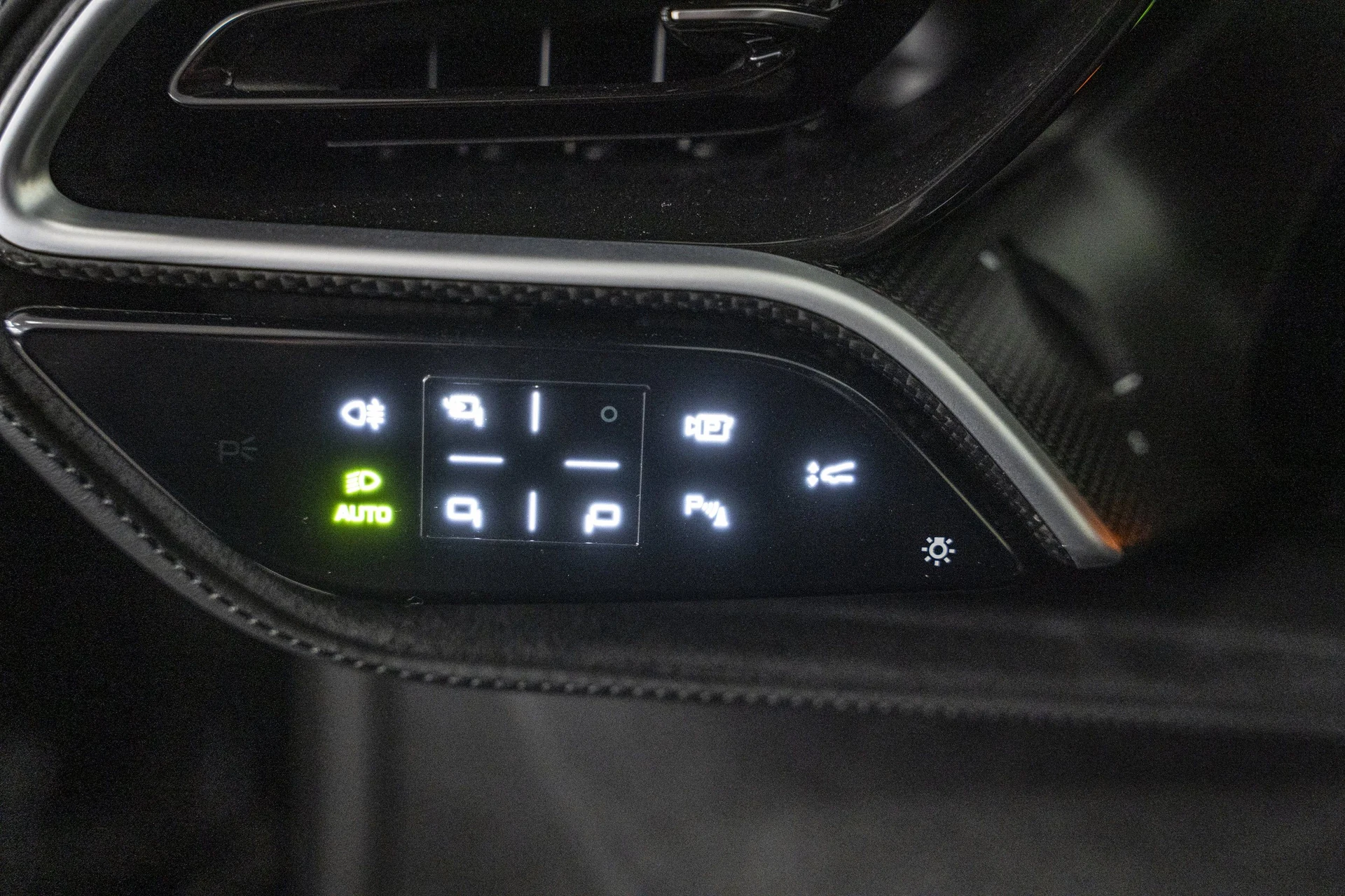 mph036_1843178353_ba1671b4611a4b48b6173eeff69af3a1_7b13629bff