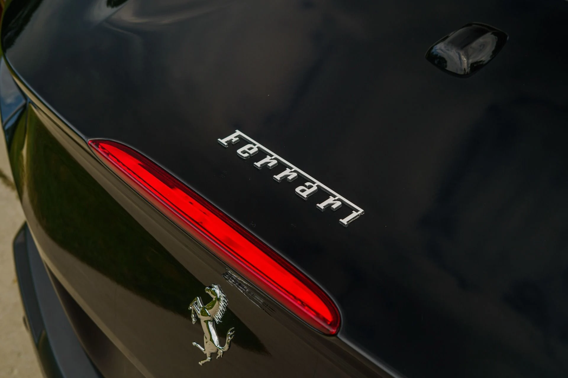 mph036_1852753383_Used_2019_Ferrari_Portofino_1783726040_f46958dc4c