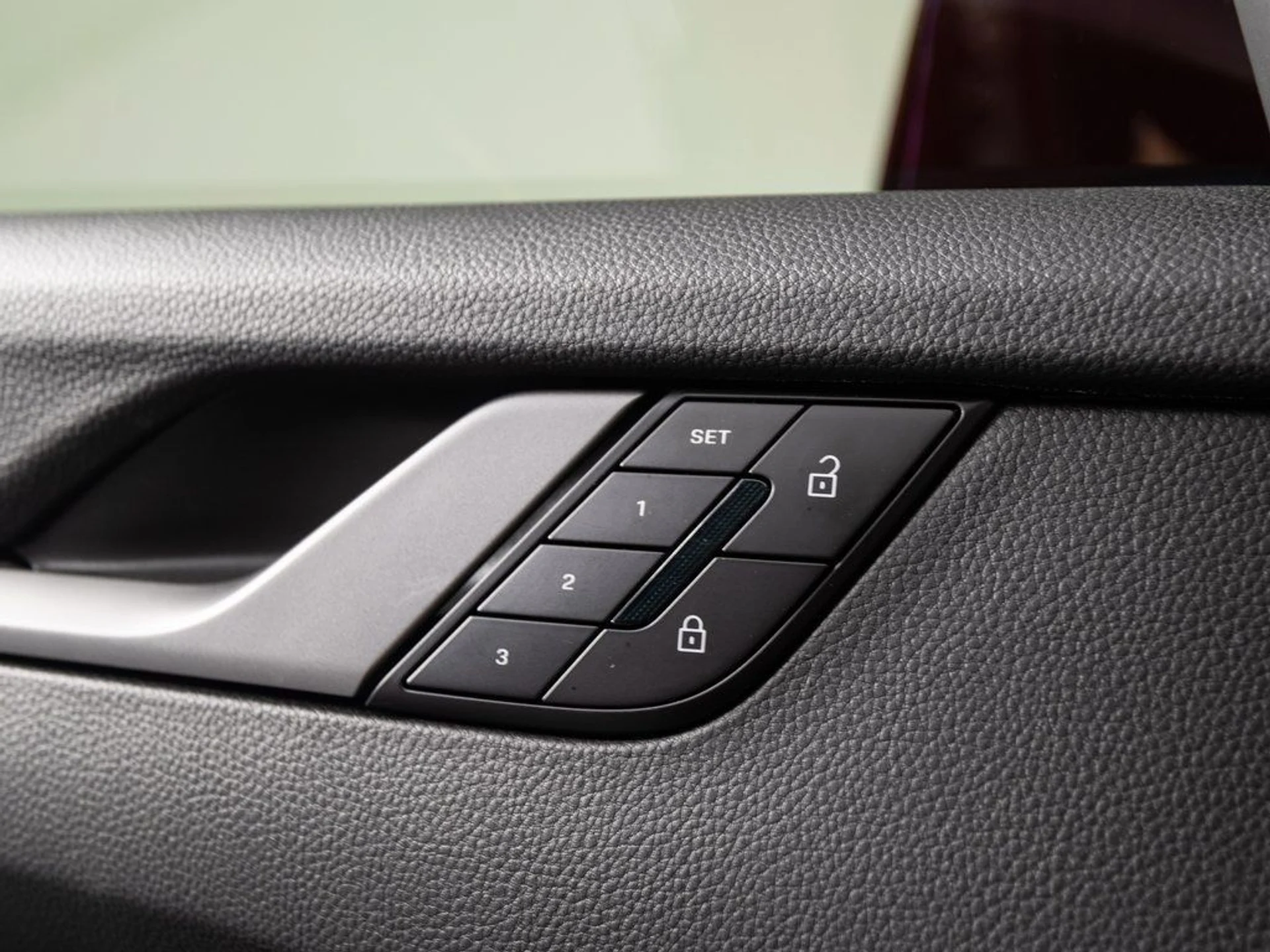 mph036_1858219110_7e3ae1e55d747bc9f9a89625db6faf6bx_67c75a4552