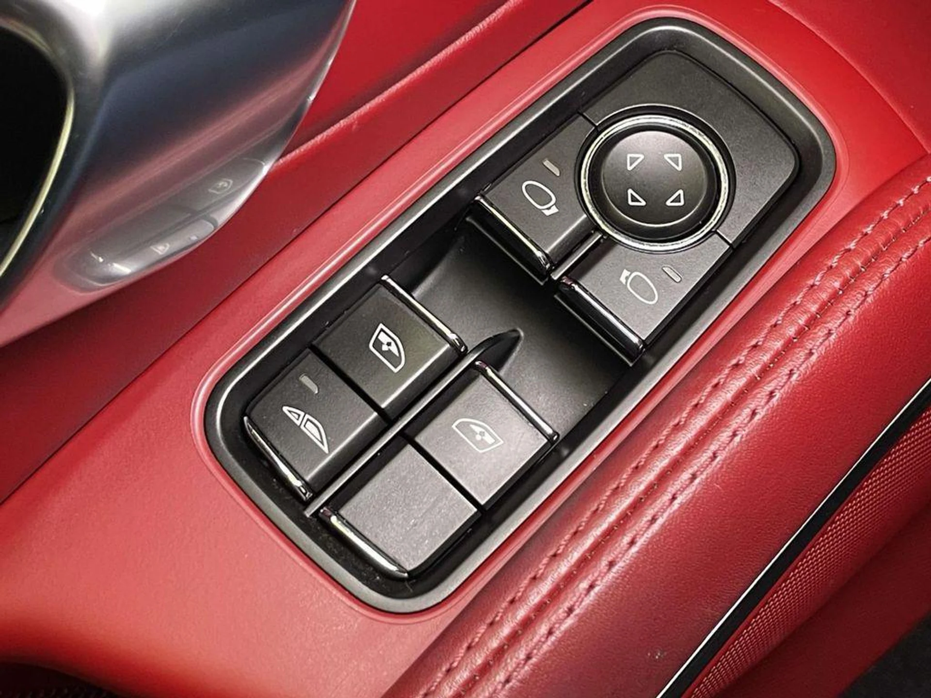 mph036_1869710889_HV_Avvbv_PY_Uh_F_Fh_Yp_Pmv_Fm_Uxa_Pu_U_04f41610c1