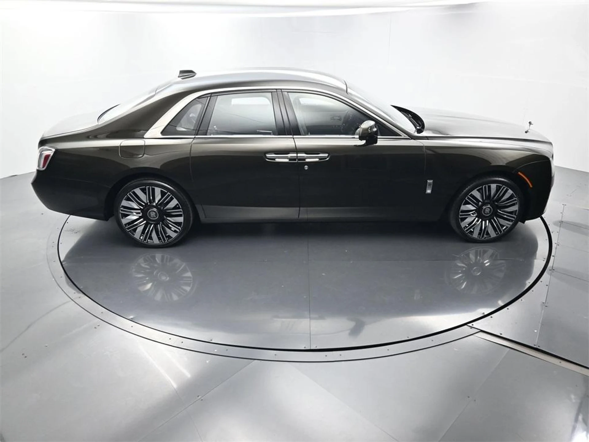 mph036_1872079211_El_Gx0_OH_Syjc_H2v_Lh6p_Ol1_GMT_Xi_Q_dc9bc7ab8f