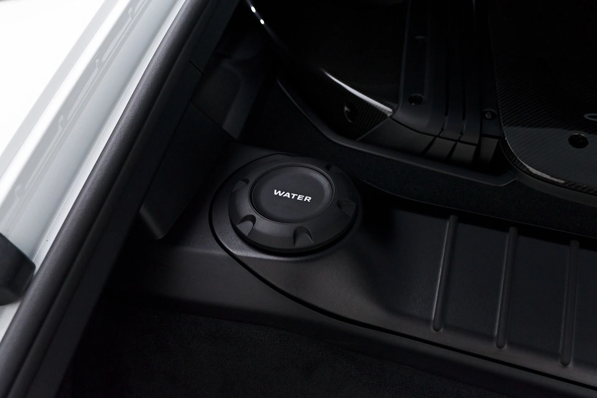 mph036_1872570223_Used_2025_Porsche_718_Cayman_GT_4_RS_1754674090_c2e20eb564