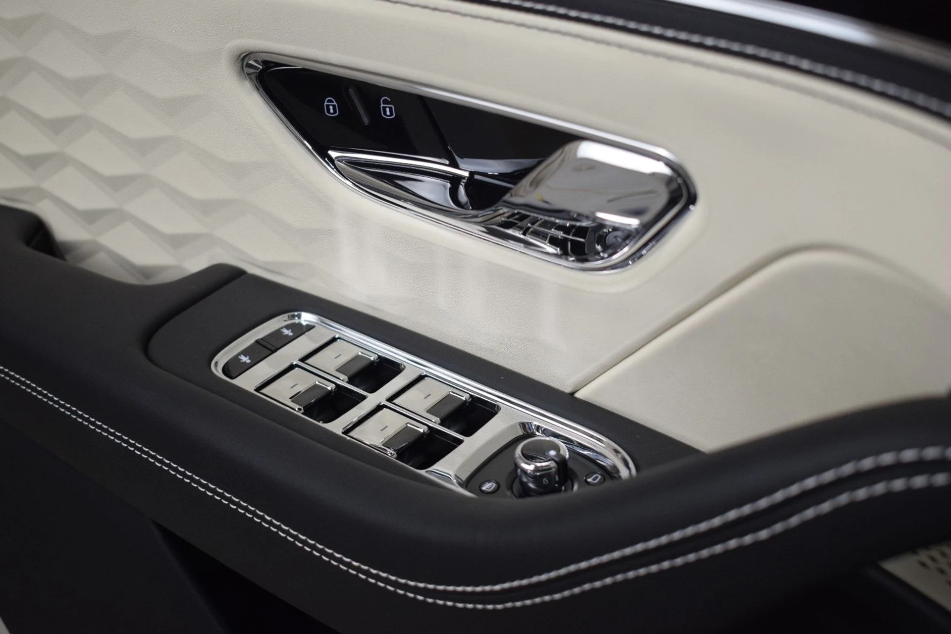 mph036_188070285_1a8c6e98c24c872a1db5e8a8a60187adx_a9fb42a6c6