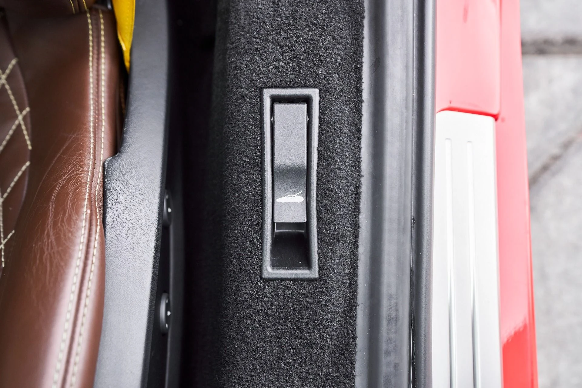 mph036_188469446_Used_2020_Ferrari_F8_Tributo_Base_1761597656_768ff86b6e