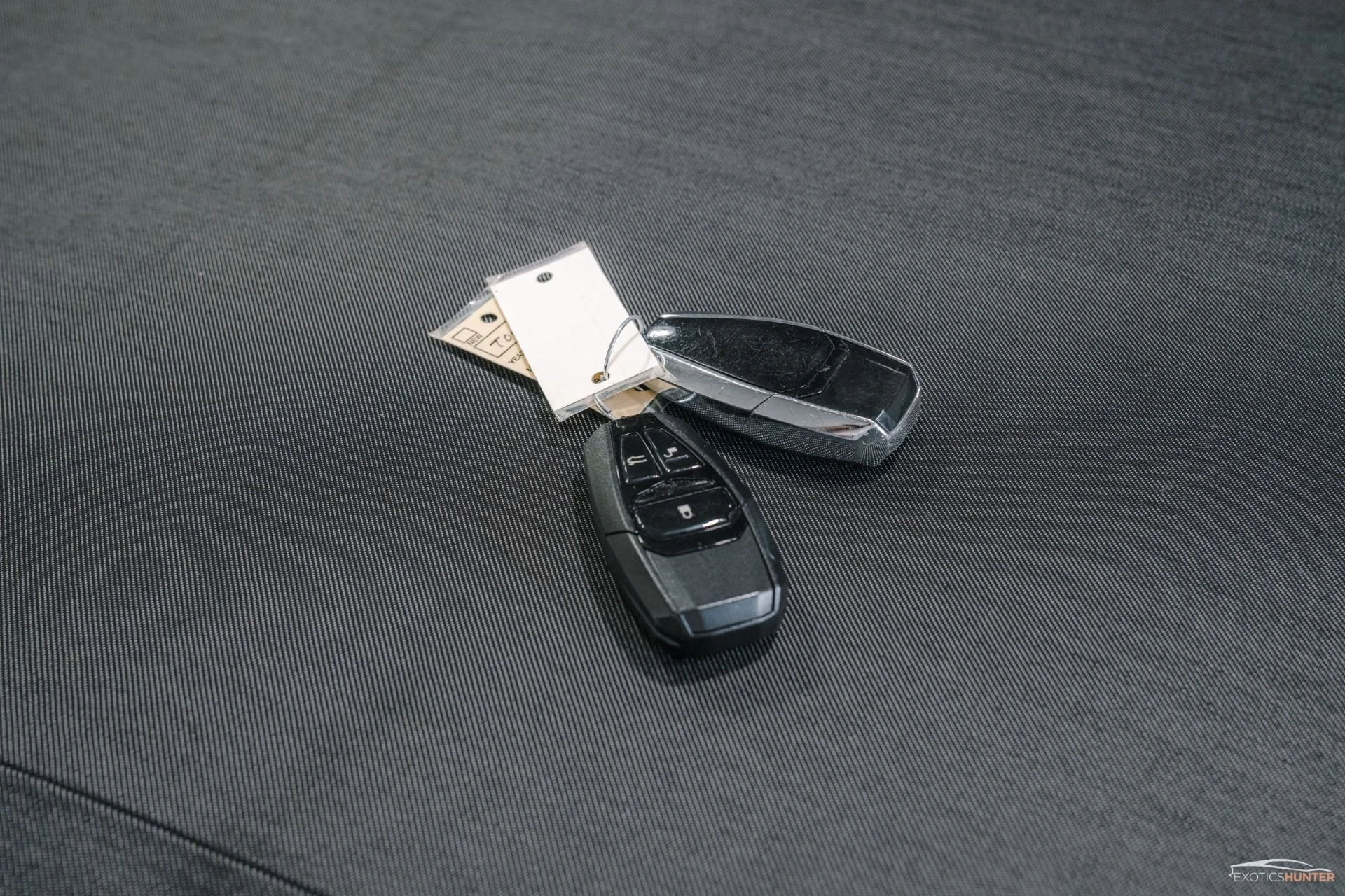 mph036_1897180542_Used_2020_Aston_Martin_DBS_Superleggera_1762814823_22c3fb9b40