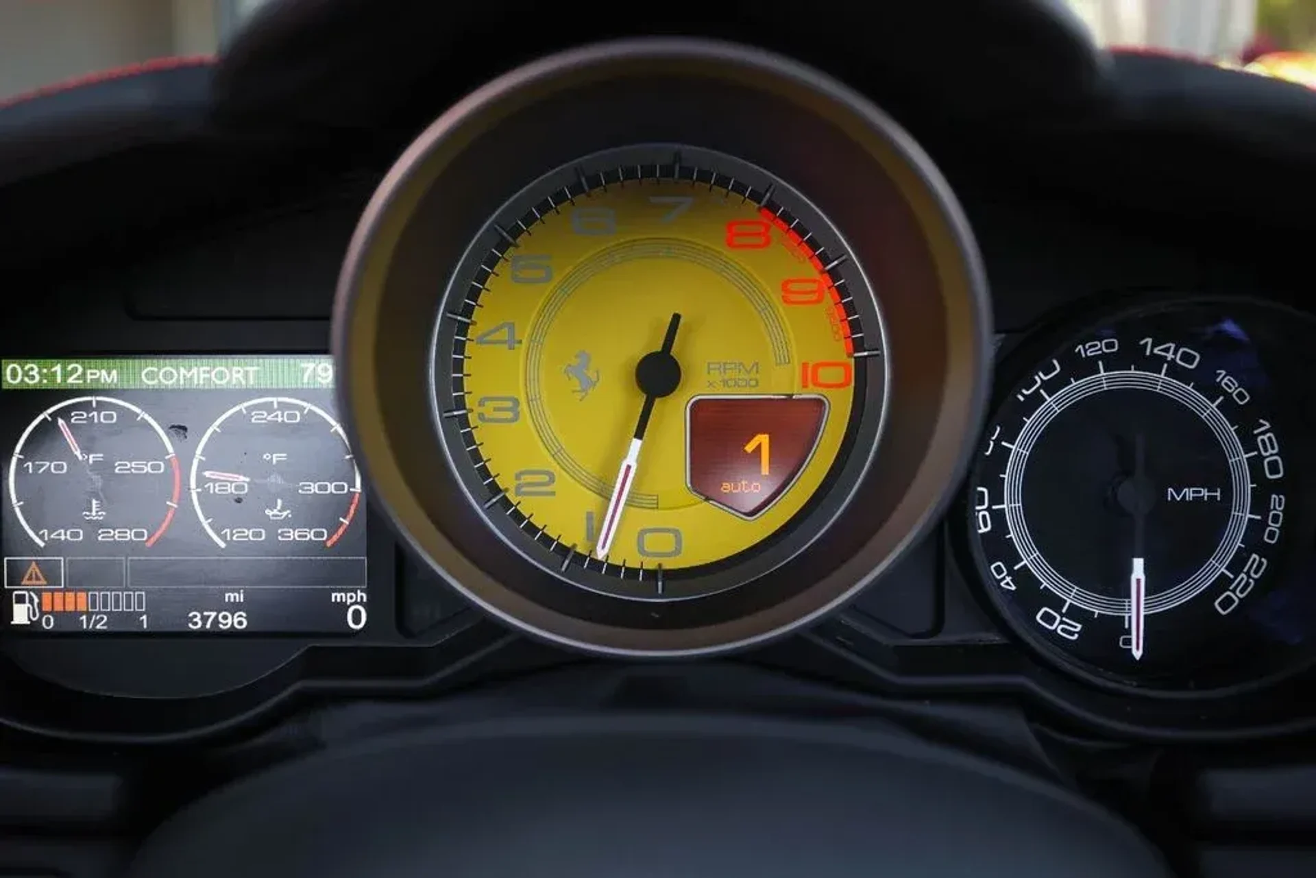 mph036_190496318_6dc18359aa3f3565217f772be9bf0a25_17f38f8606