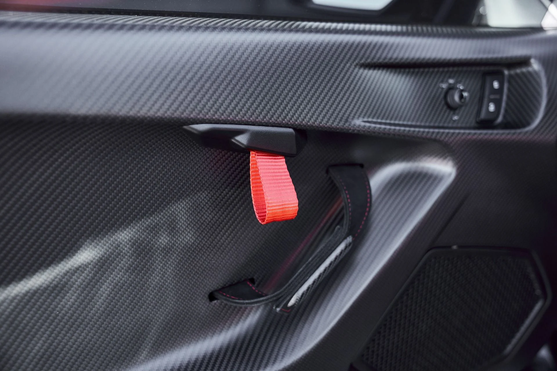 mph036_1912818661_Used_2023_Lamborghini_Huracan_STO_Base_1771381295_ea666c0e2c